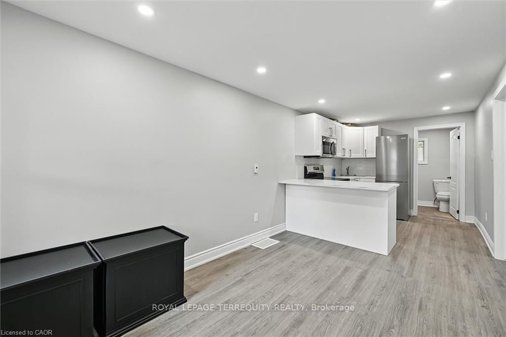 224 Rosslyn Avenue N, Hamilton, ON L8L 7P7 photo 4
