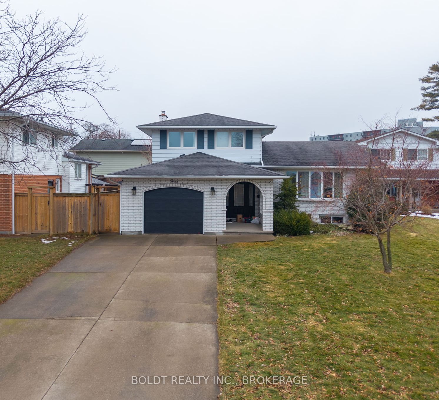 3 Wendover Place, St. Catharines, ON L2N 6T9 photo 2