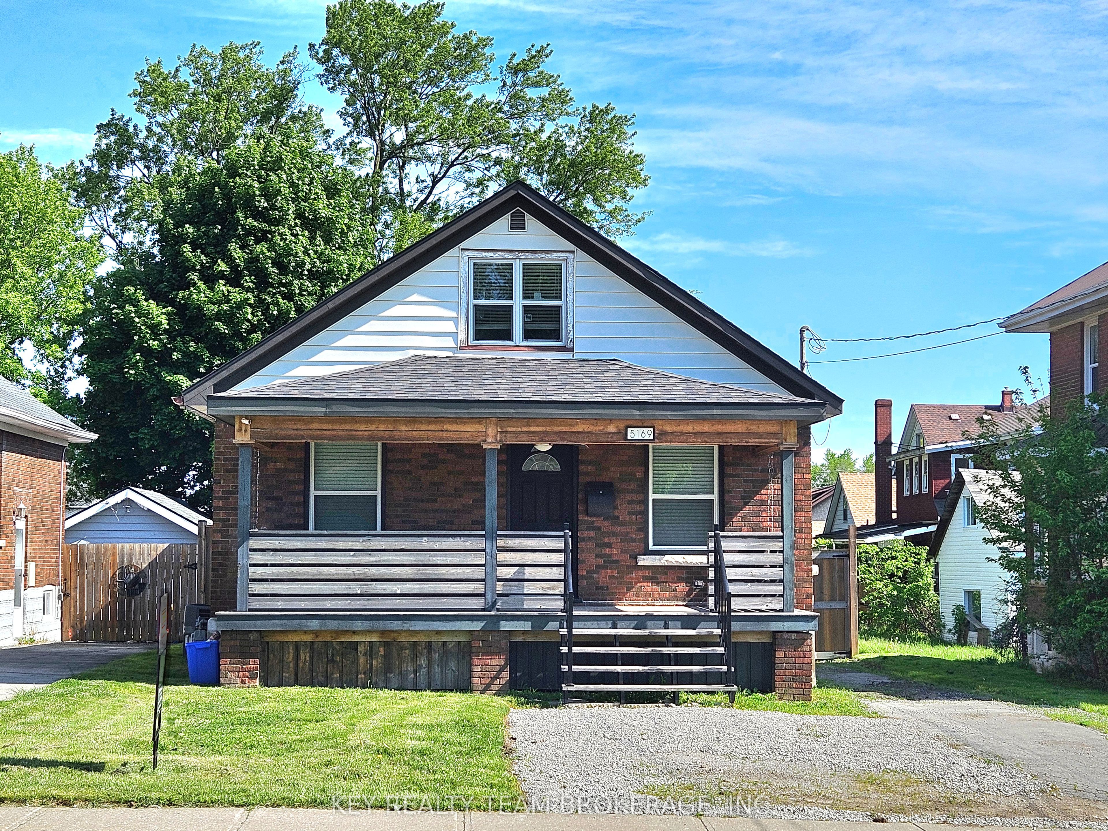5169 Bridge Street, Niagara Falls, ON L2E 2T2 photo 4