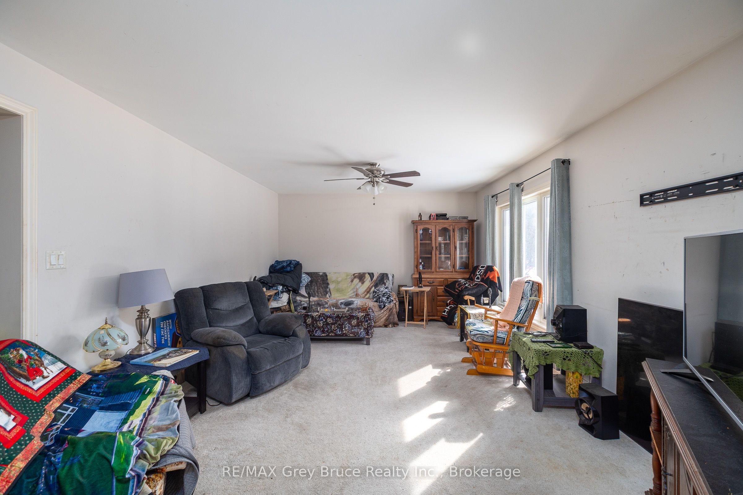 260 Spring Creek Road, South Bruce Peninsula, ON N0H 1P0 photo 4