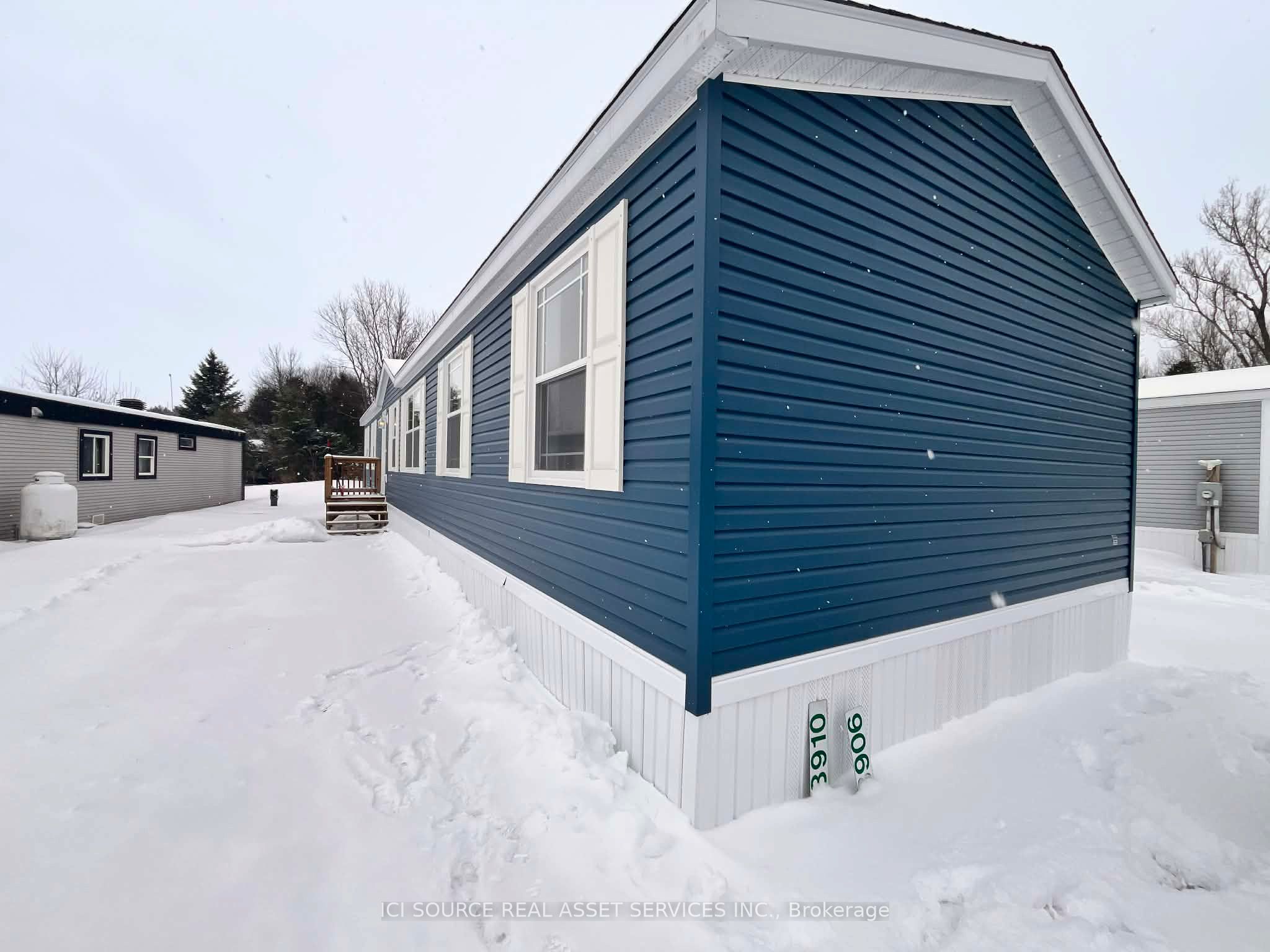 8910 Lynnwood Park Private, Greely - Metcalfe - Osgoode - Vernon and Area, ON K0A 1V0