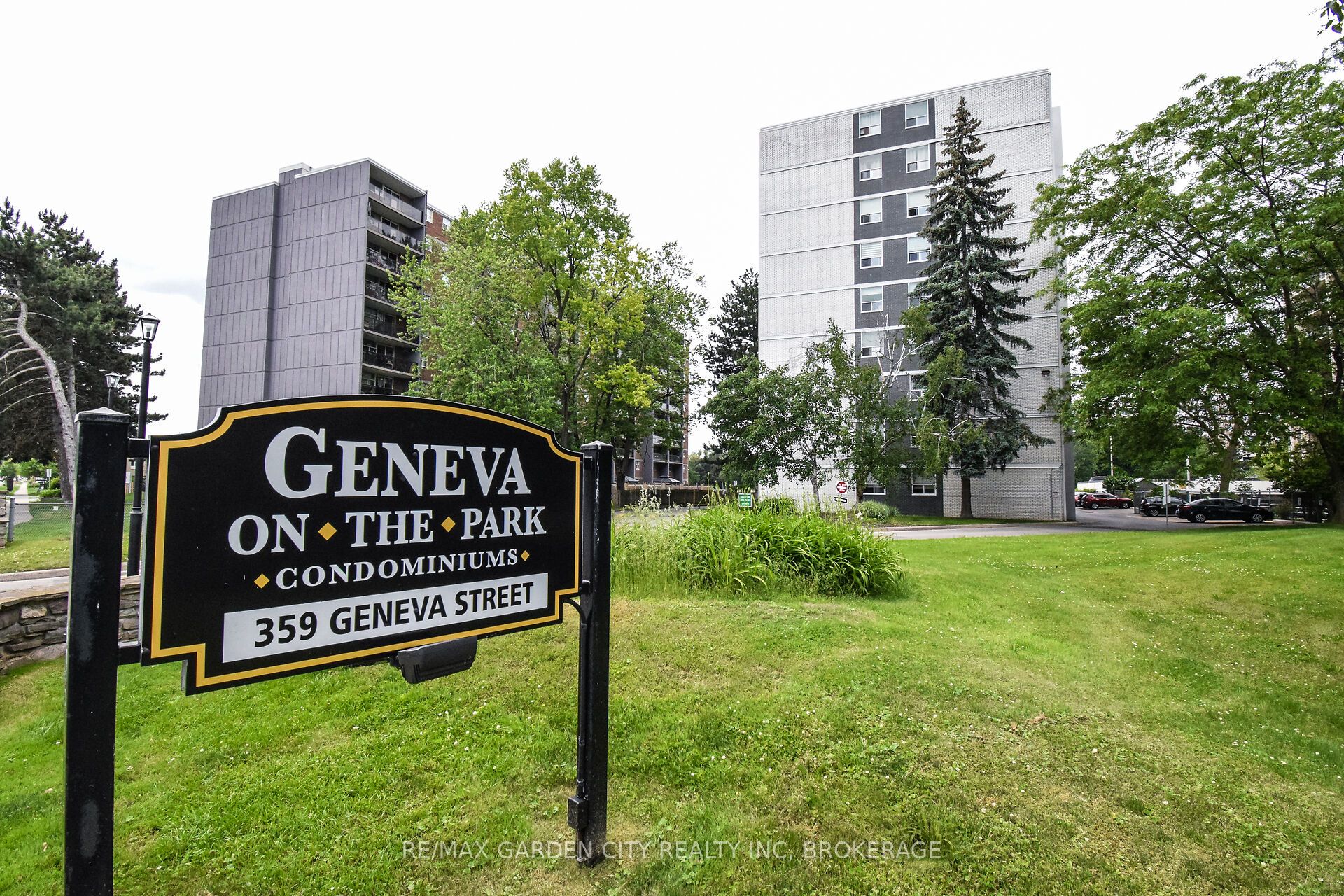 359 GENEVA Street 811, St. Catharines, ON L2N 2G5 photo 2
