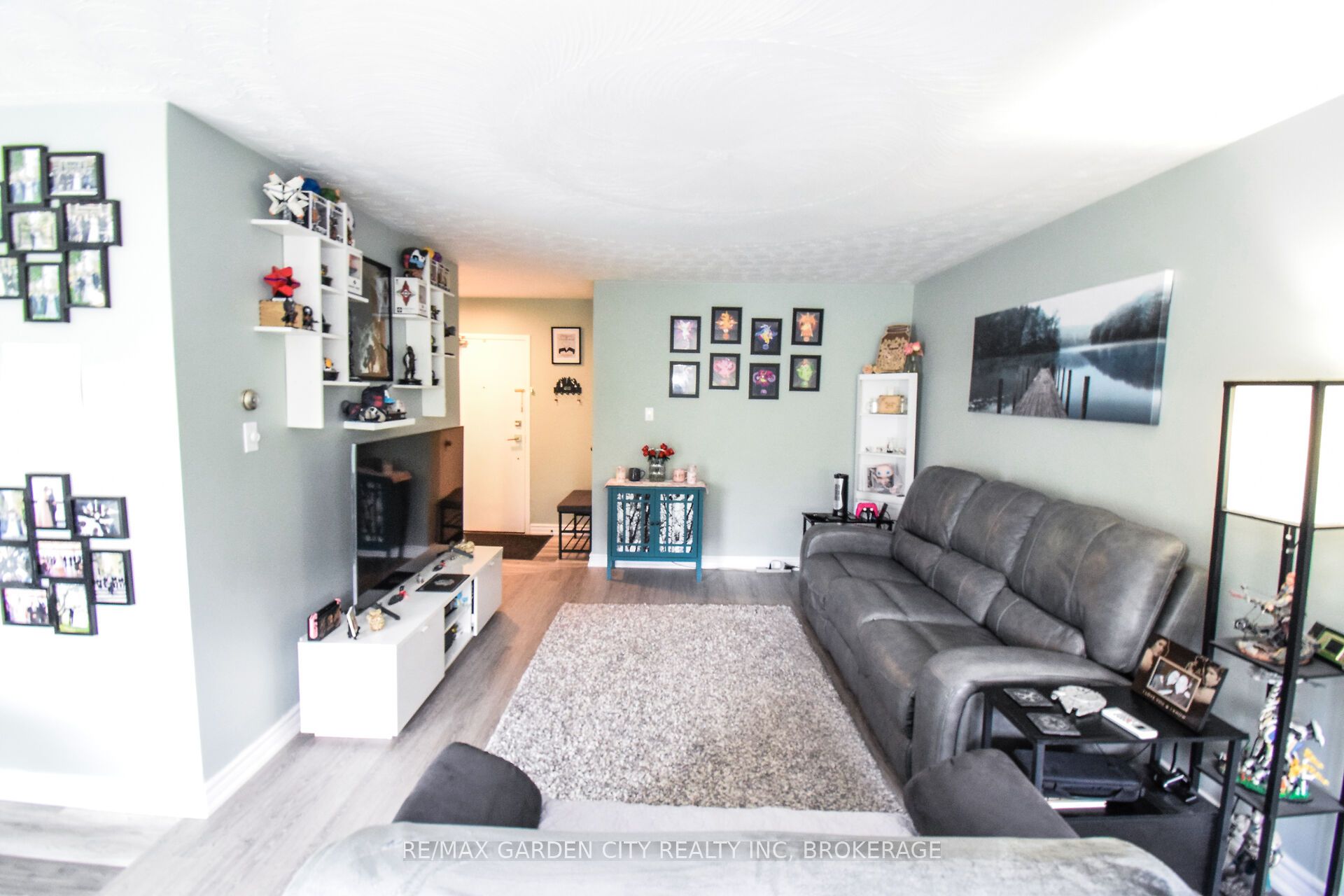 359 GENEVA Street 811, St. Catharines, ON L2N 2G5 photo 3