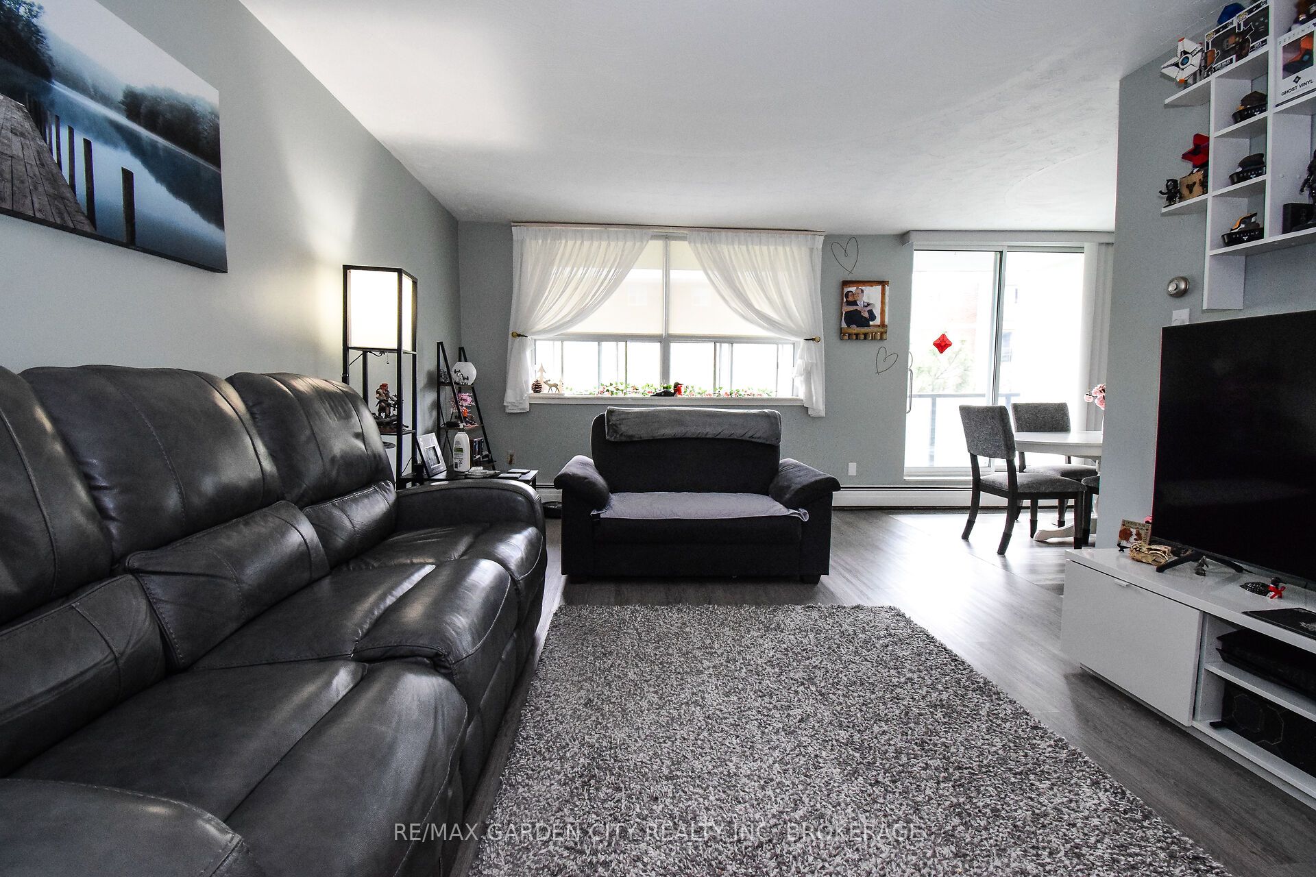 359 GENEVA Street 811, St. Catharines, ON L2N 2G5 photo 4