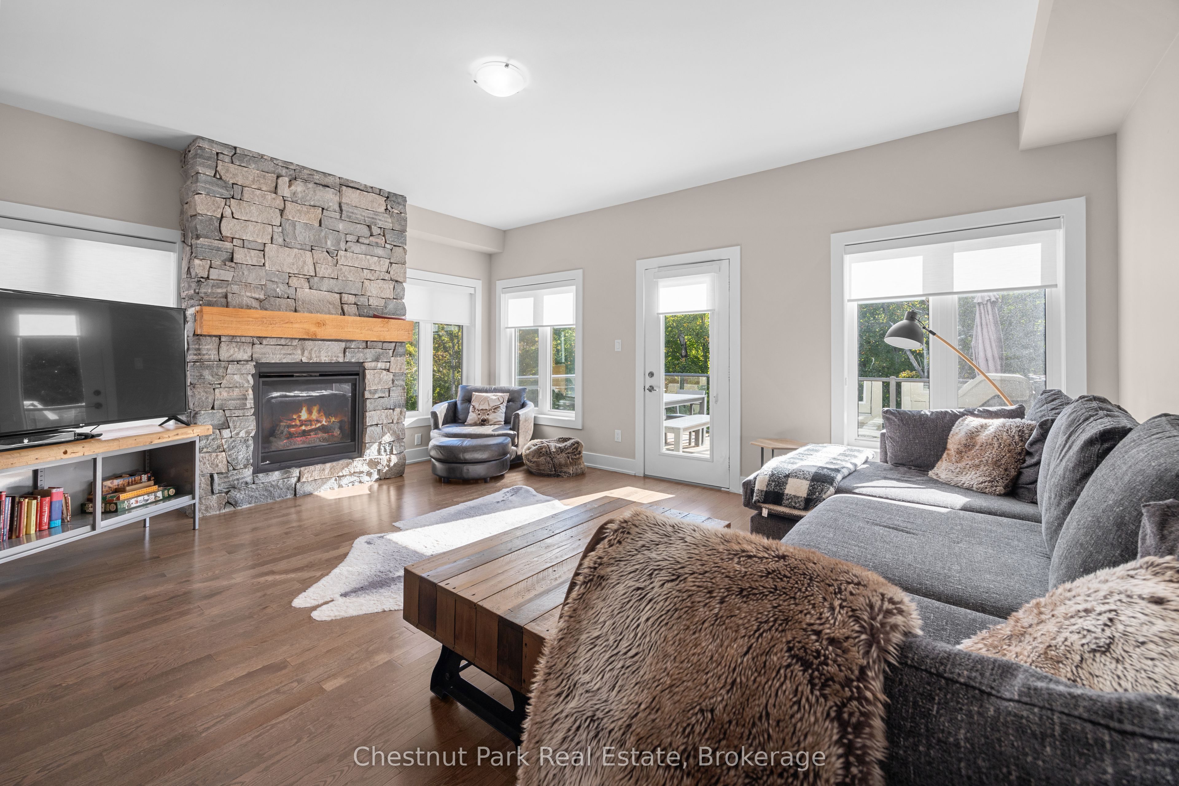 45 Rockmount Crescent, Gravenhurst, ON P1P 0A6