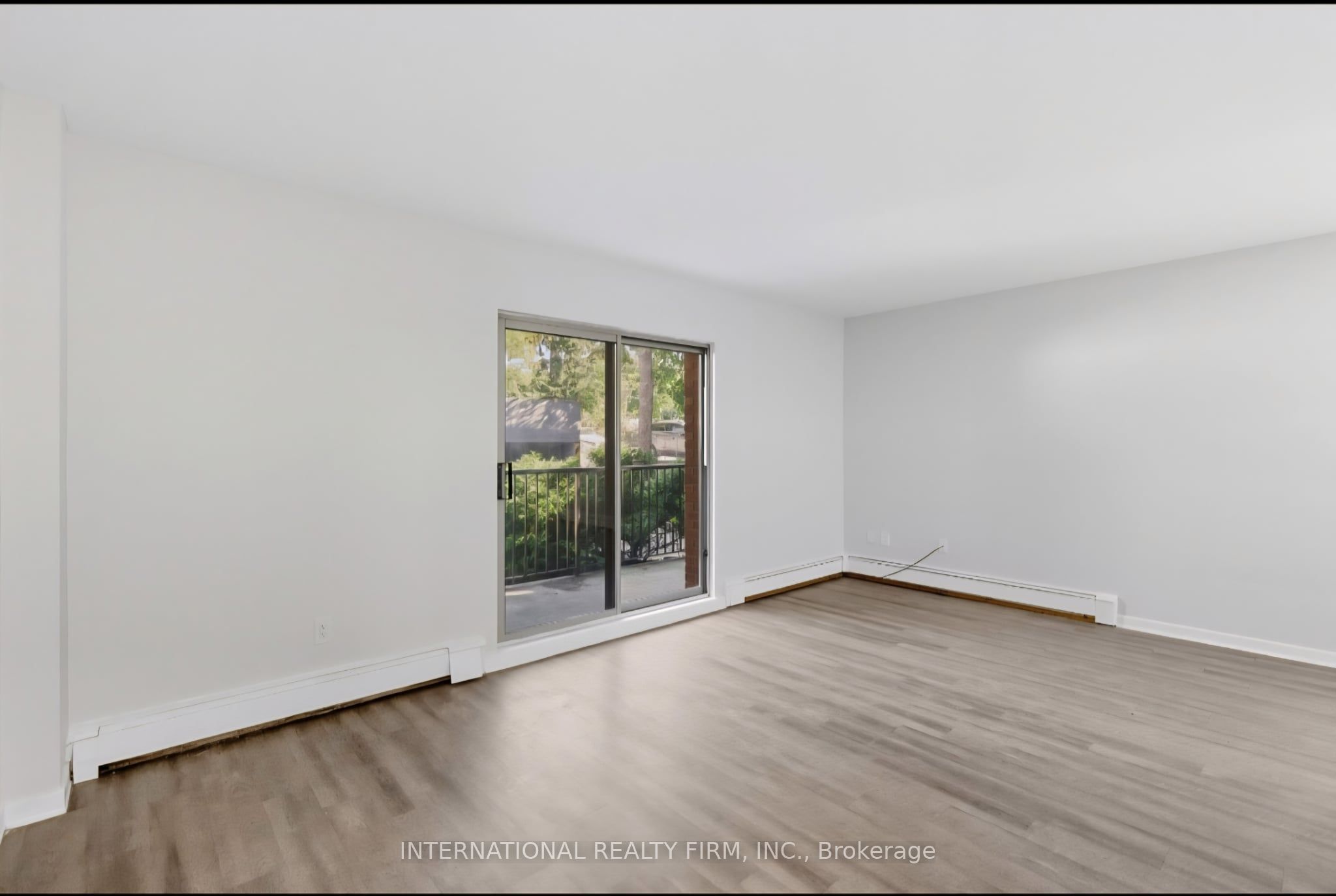 103 Emerald Street S 302, Hamilton, ON L8N 2V4
