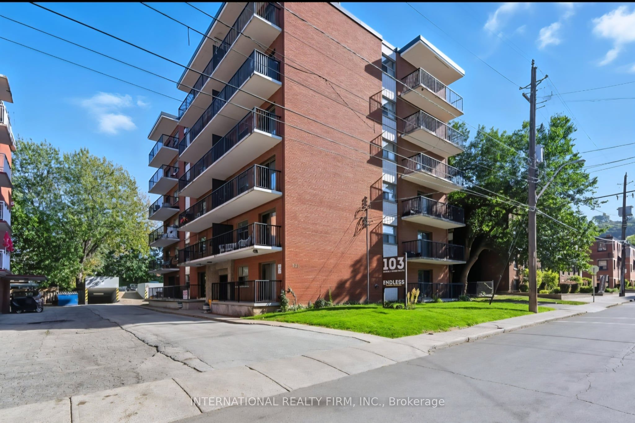 103 Emerald Street S 302, Hamilton, ON L8N 2V4 photo 4