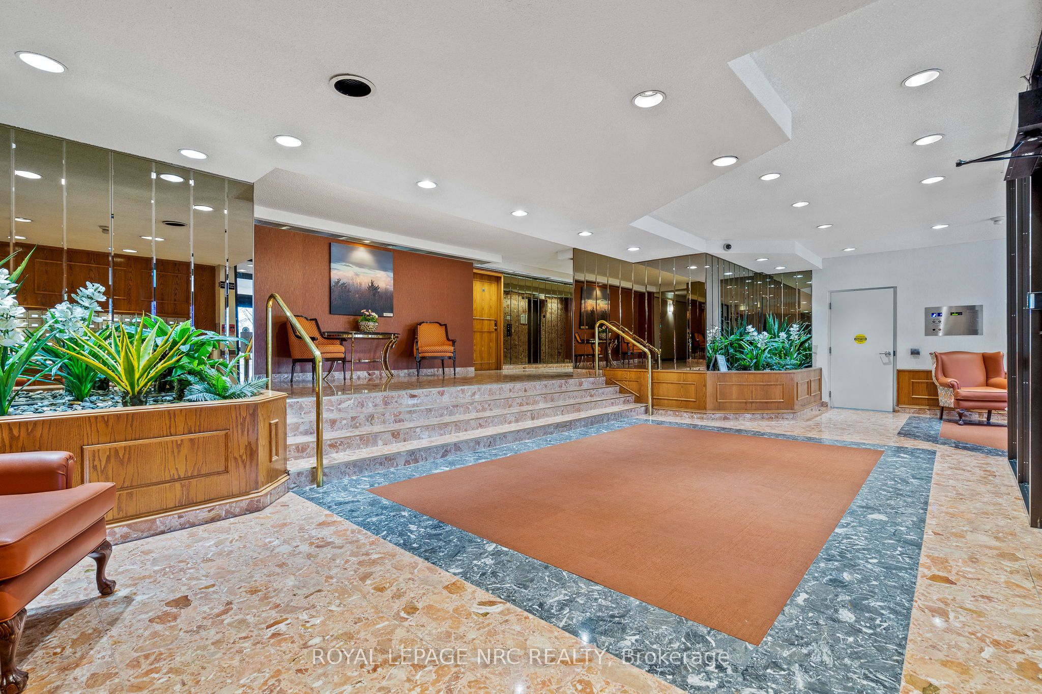 3 Towering Heights Boulevard PH6, St. Catharines, ON L2T 4A4 photo 5