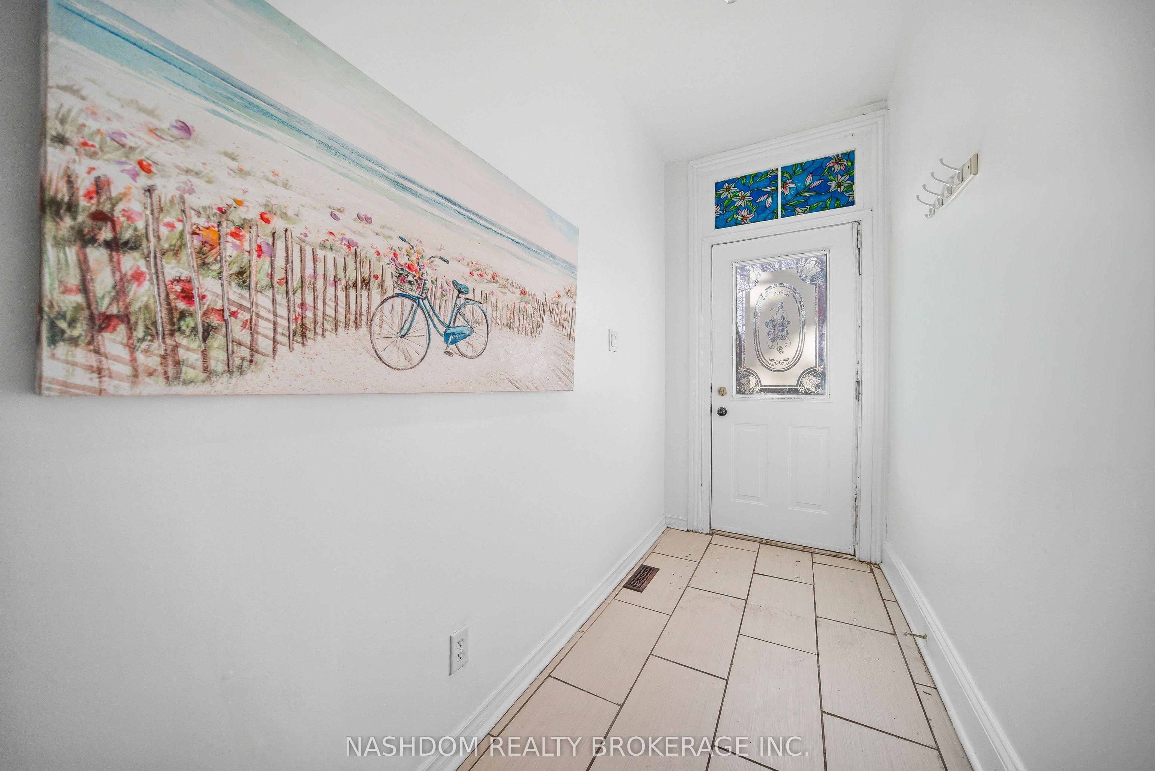 107 Queen Street S, Hamilton, ON L8P 3R9 photo 3