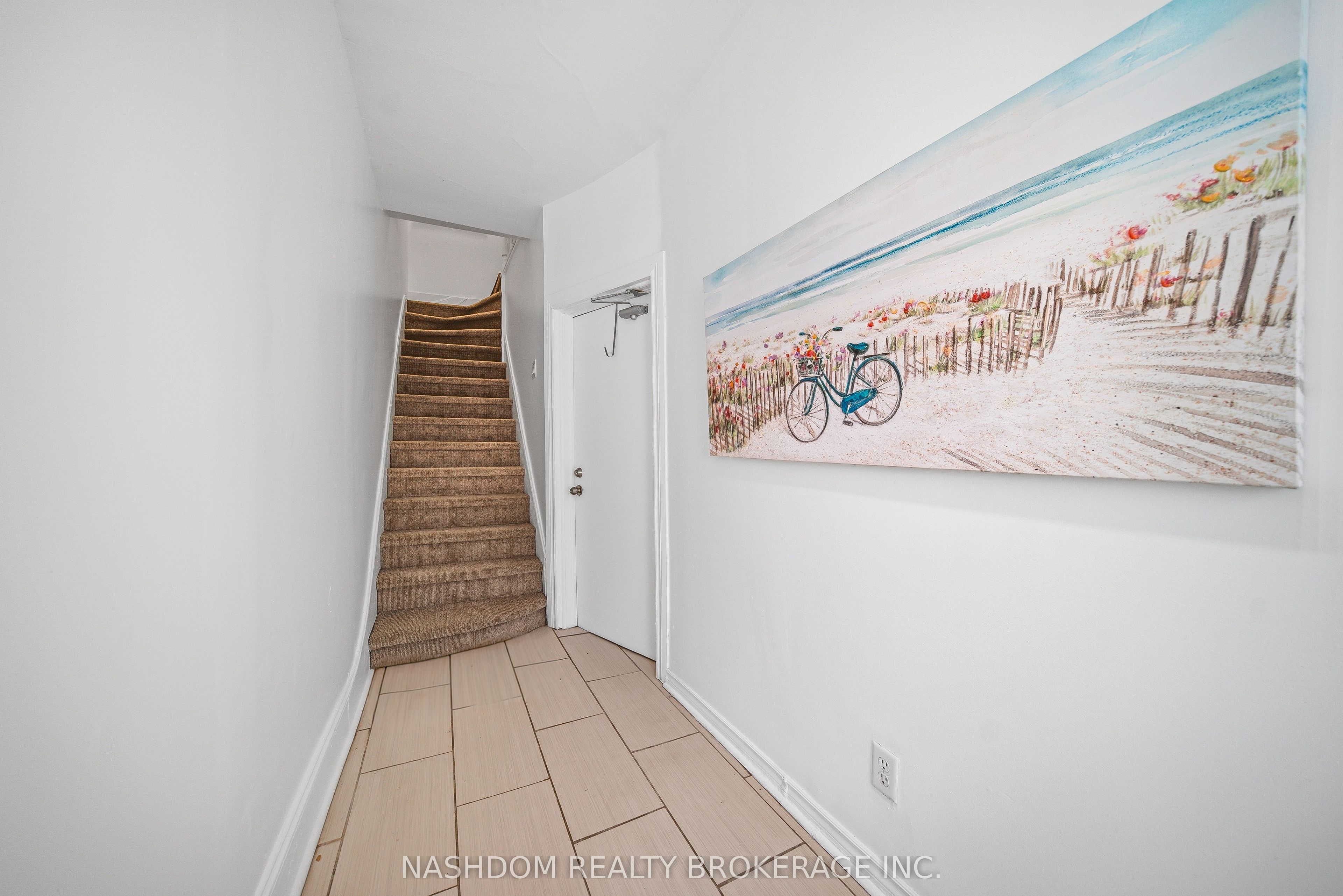 107 Queen Street S, Hamilton, ON L8P 3R9 photo 4