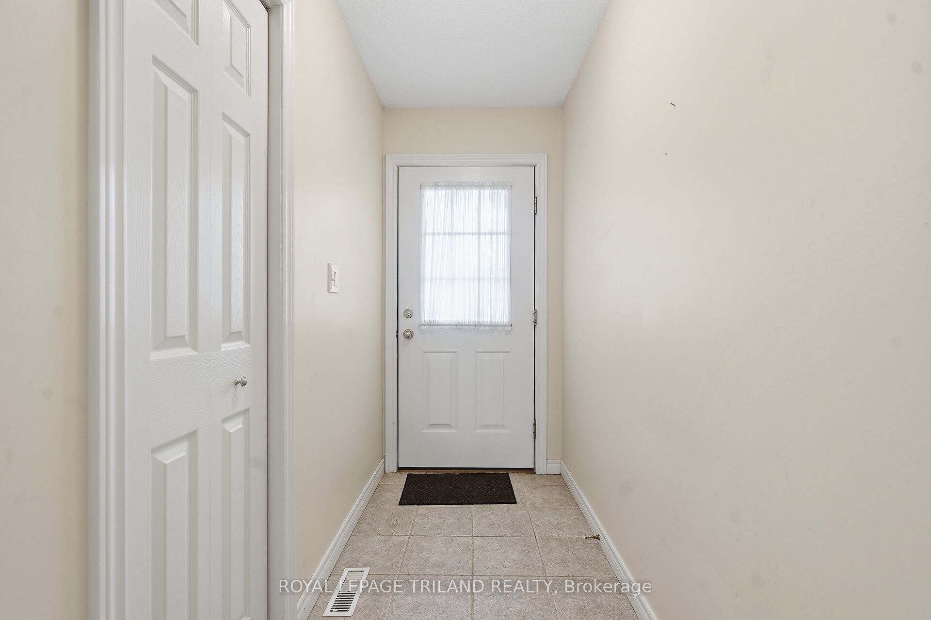 20 Windemere Place 10, St. Thomas, ON N5R 6H6 photo 5