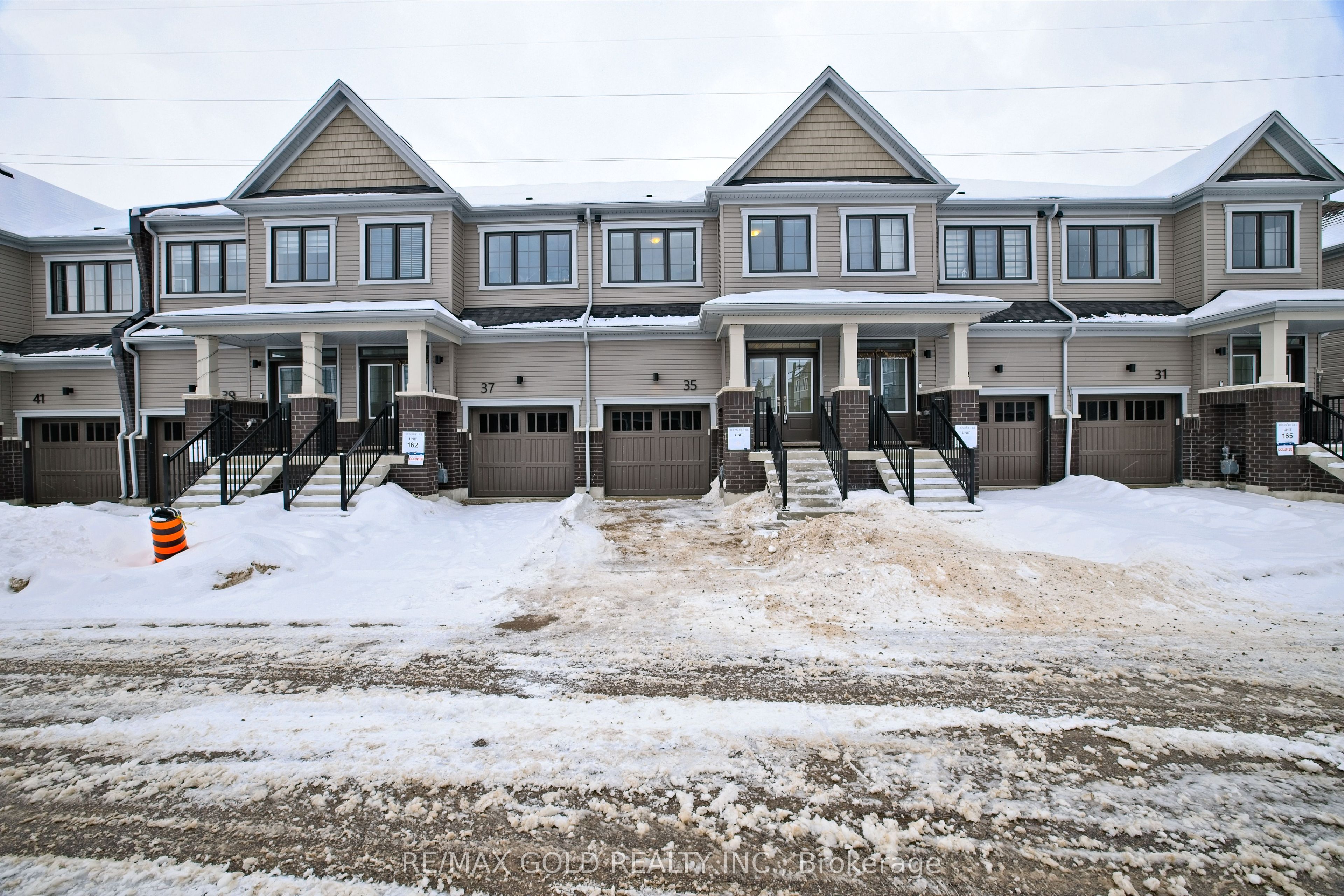 35 Radium Common, Cambridge, ON N1R 5S2 photo 2