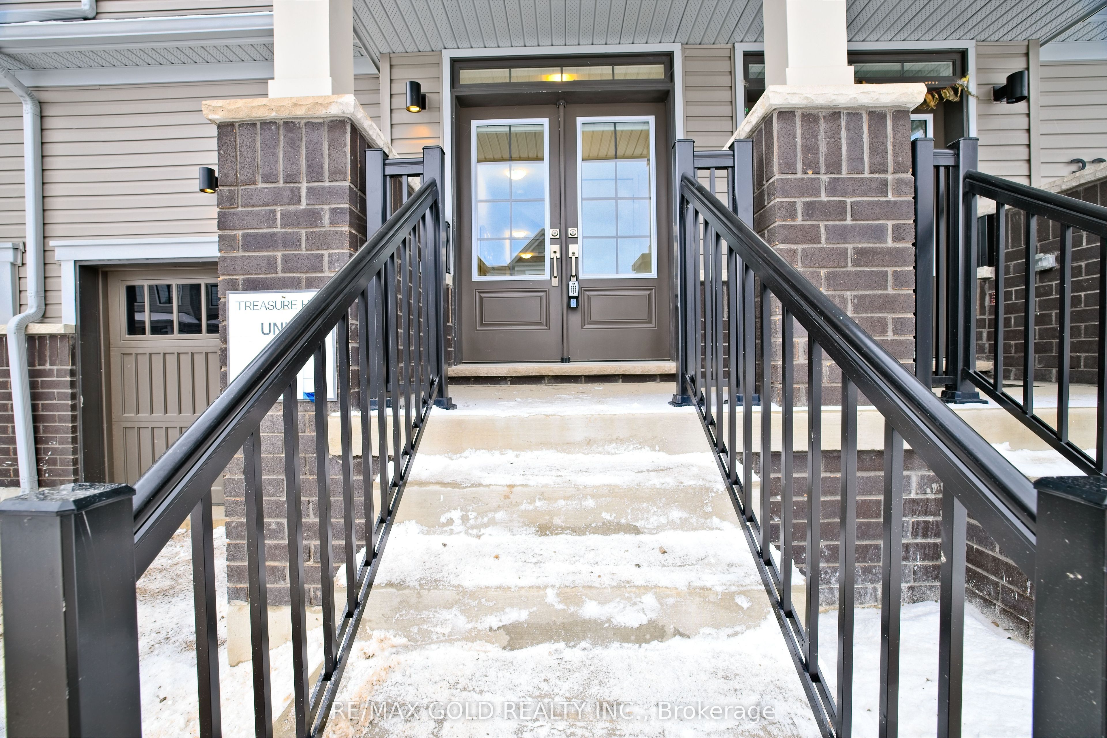 35 Radium Common, Cambridge, ON N1R 5S2 photo 4