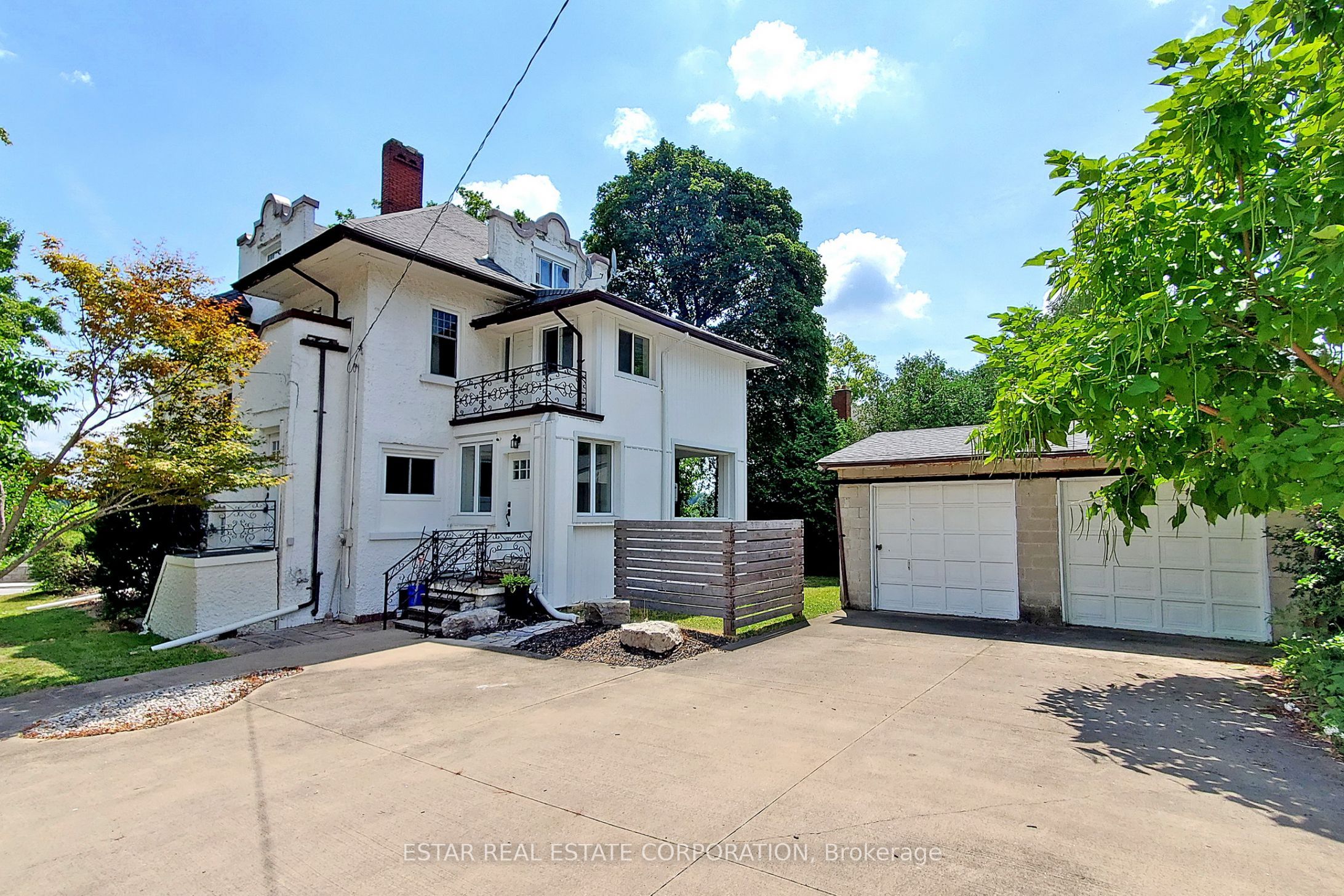 5007 River Road, Niagara Falls, ON L2E 3G7