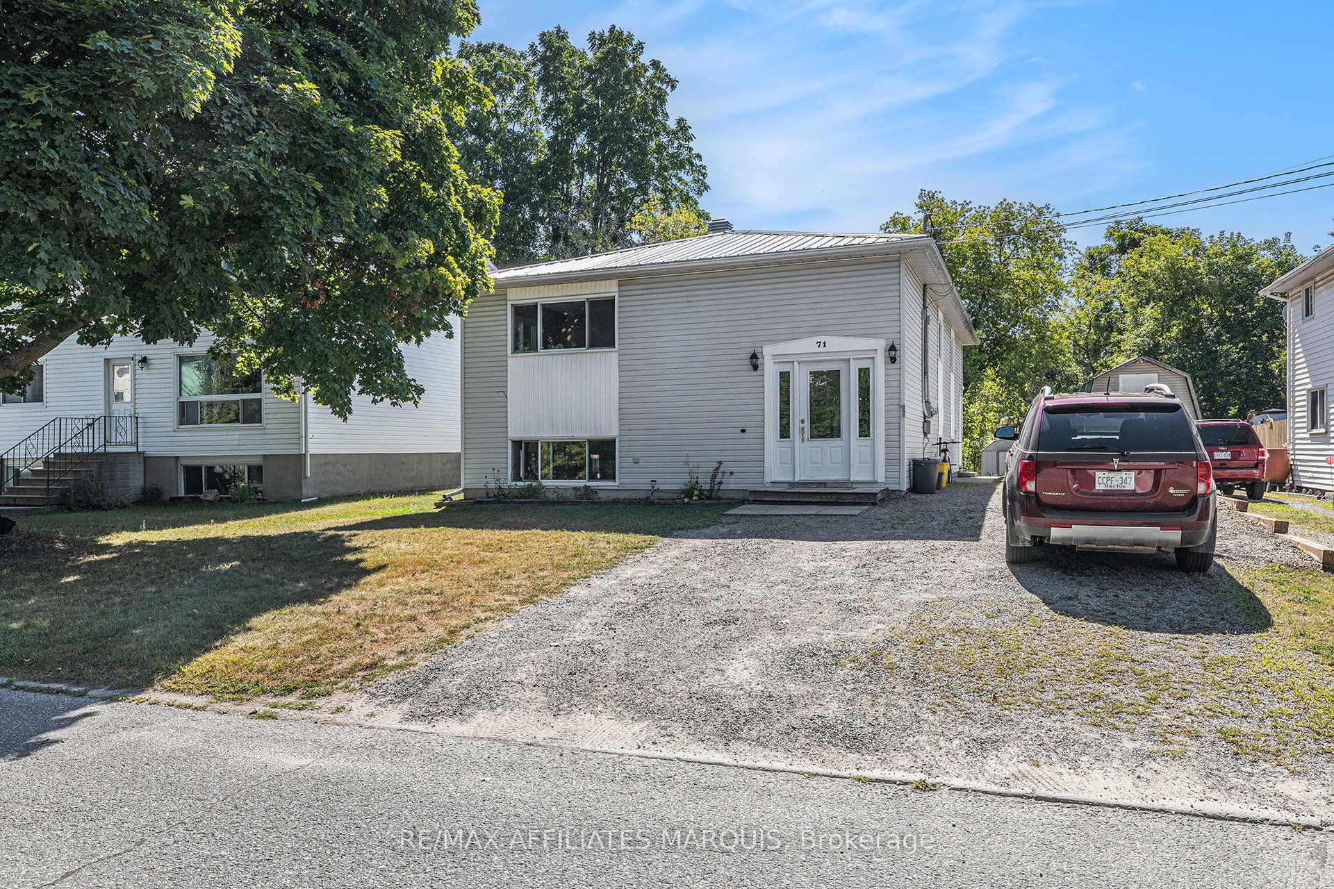 71 Stephen Street, Smiths Falls, ON K7A 1K7 photo 2