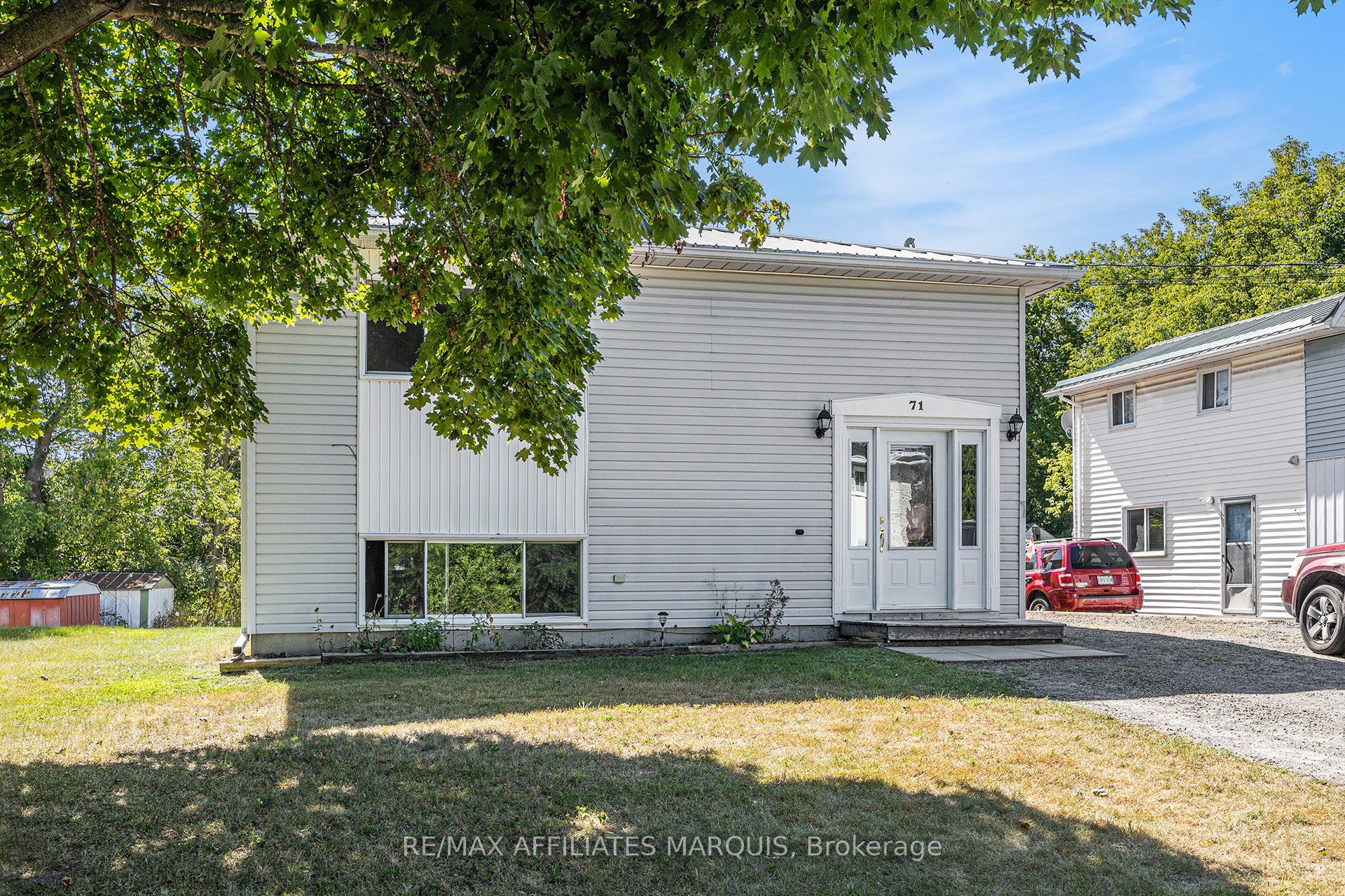 71 Stephen Street, Smiths Falls, ON K7A 1K7 photo 3