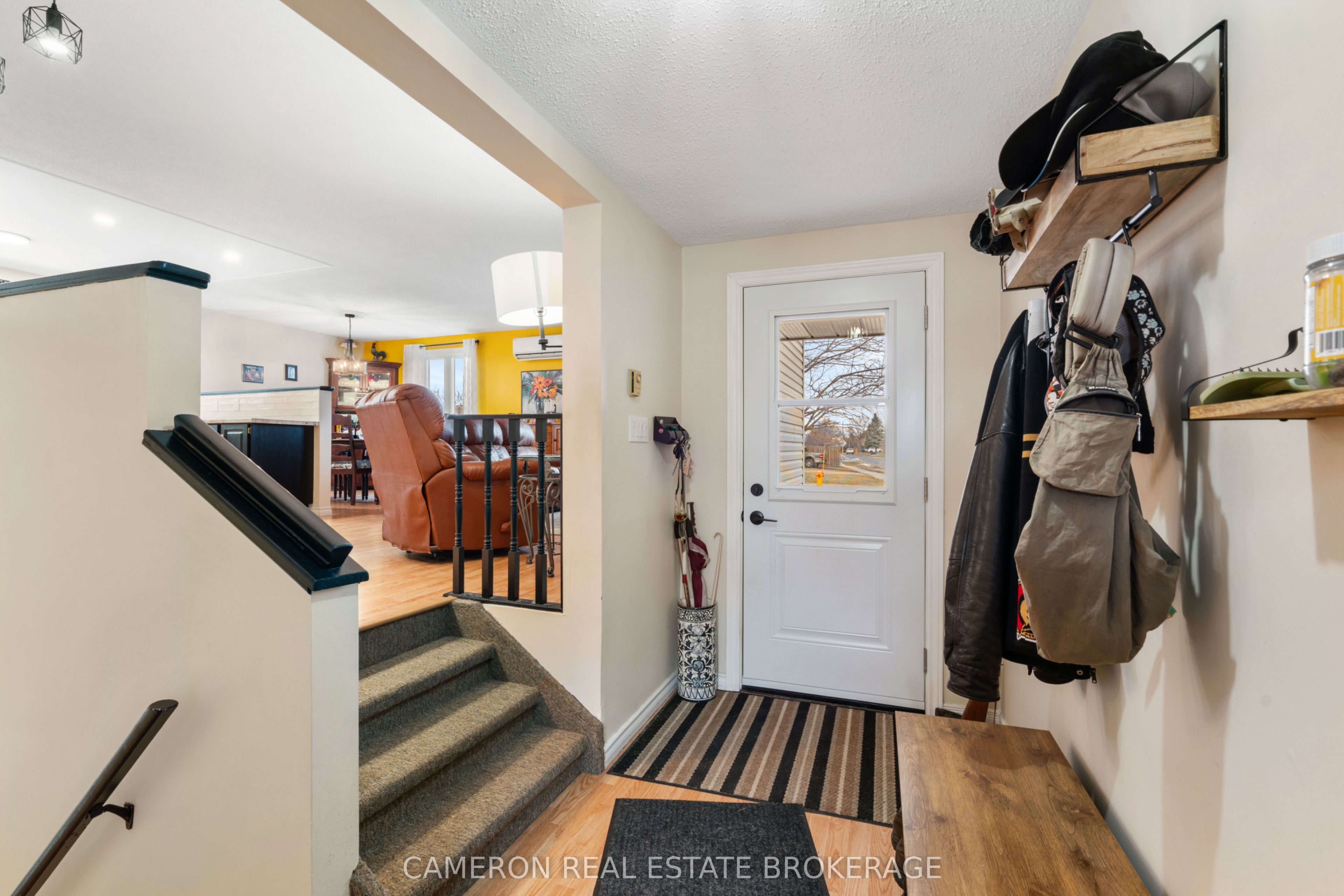 200 Ellen Avenue, Cornwall, ON K6J 3L7 photo 2