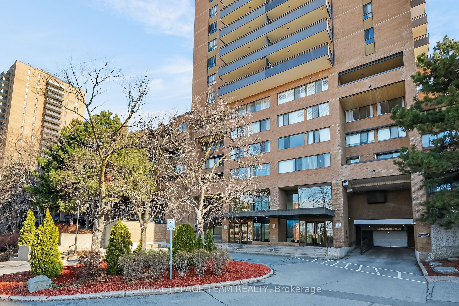 515 St Laurent Boulevard S 1809, Manor Park - Cardinal Glen and Area, ON K1K 3X5 photo 3