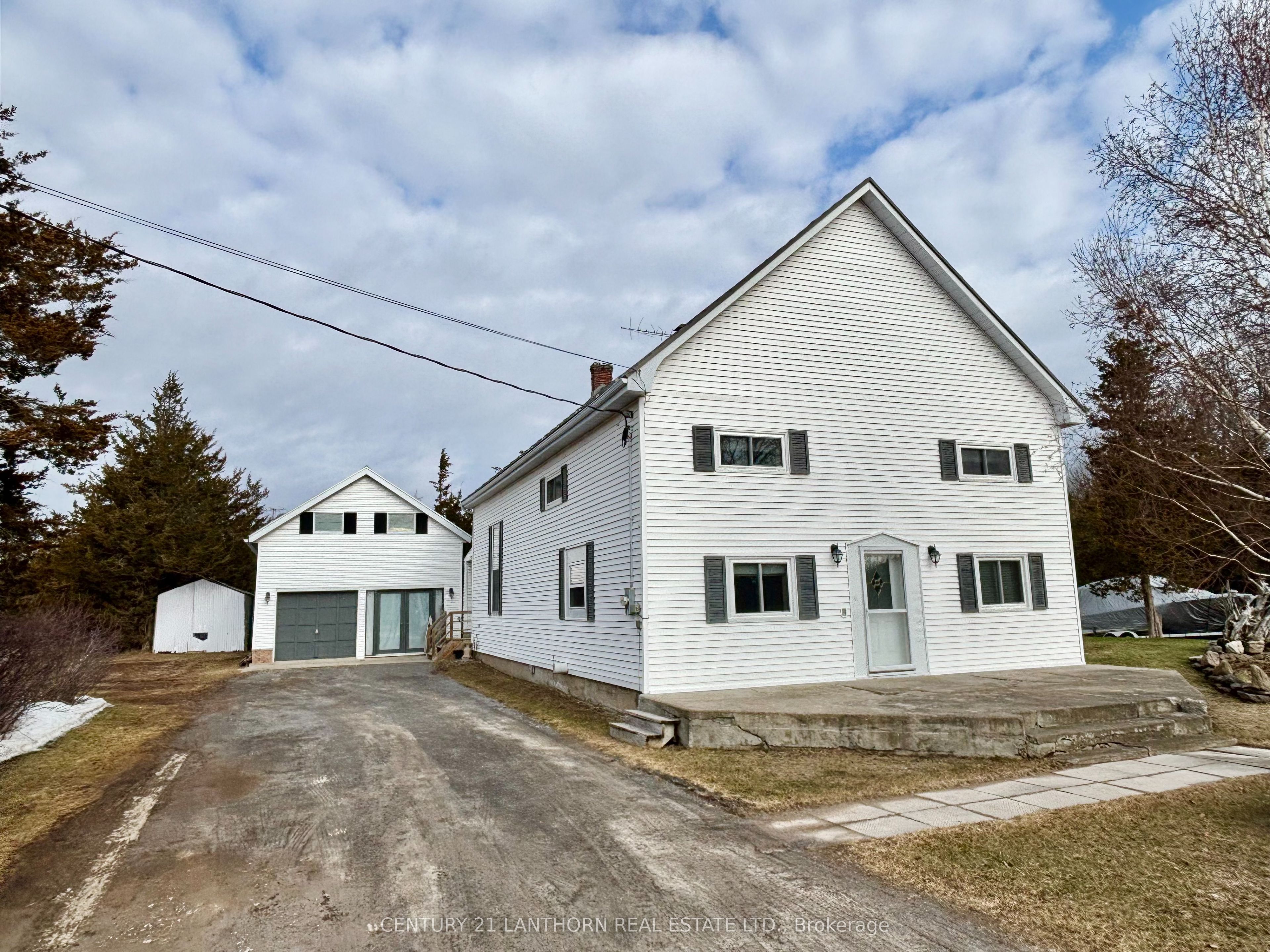 1868 County Road 14 Road, Prince Edward County, ON K0K 1A0 photo 5