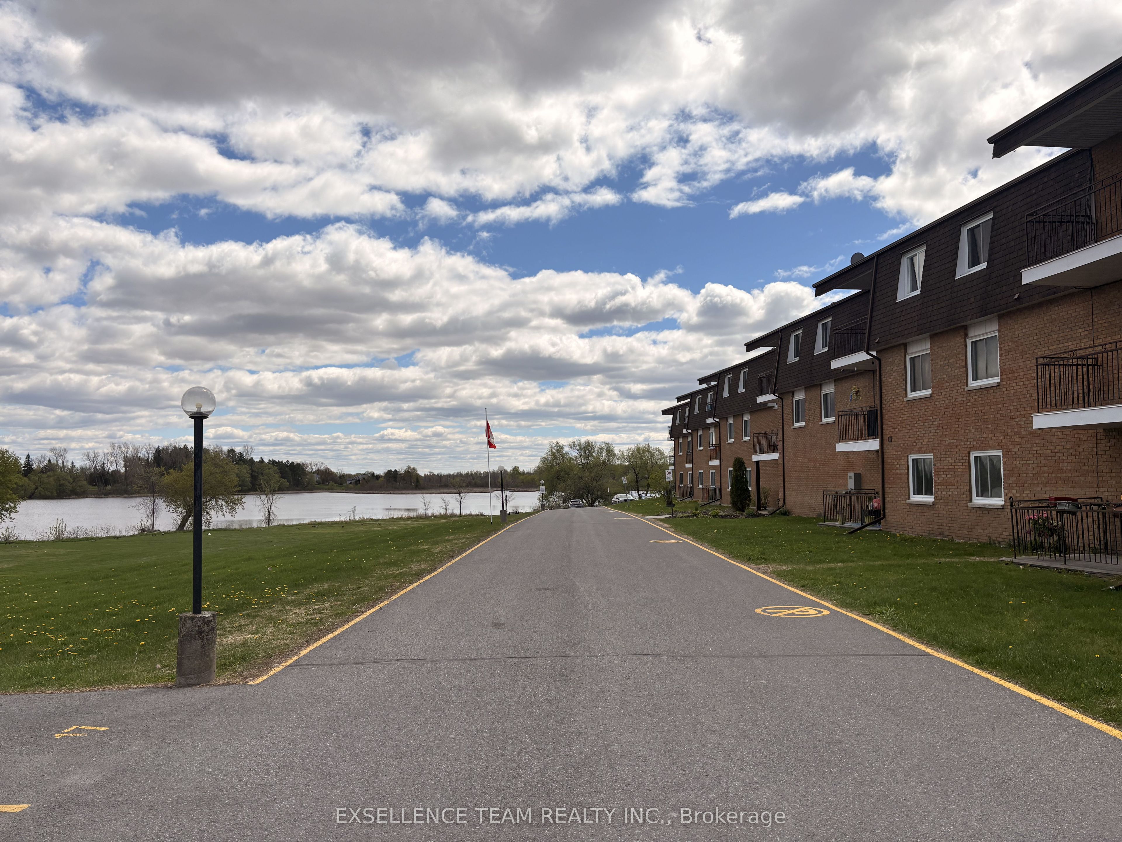 220 Kenyon Street, North Glengarry, ON K0C 1A0 photo 4