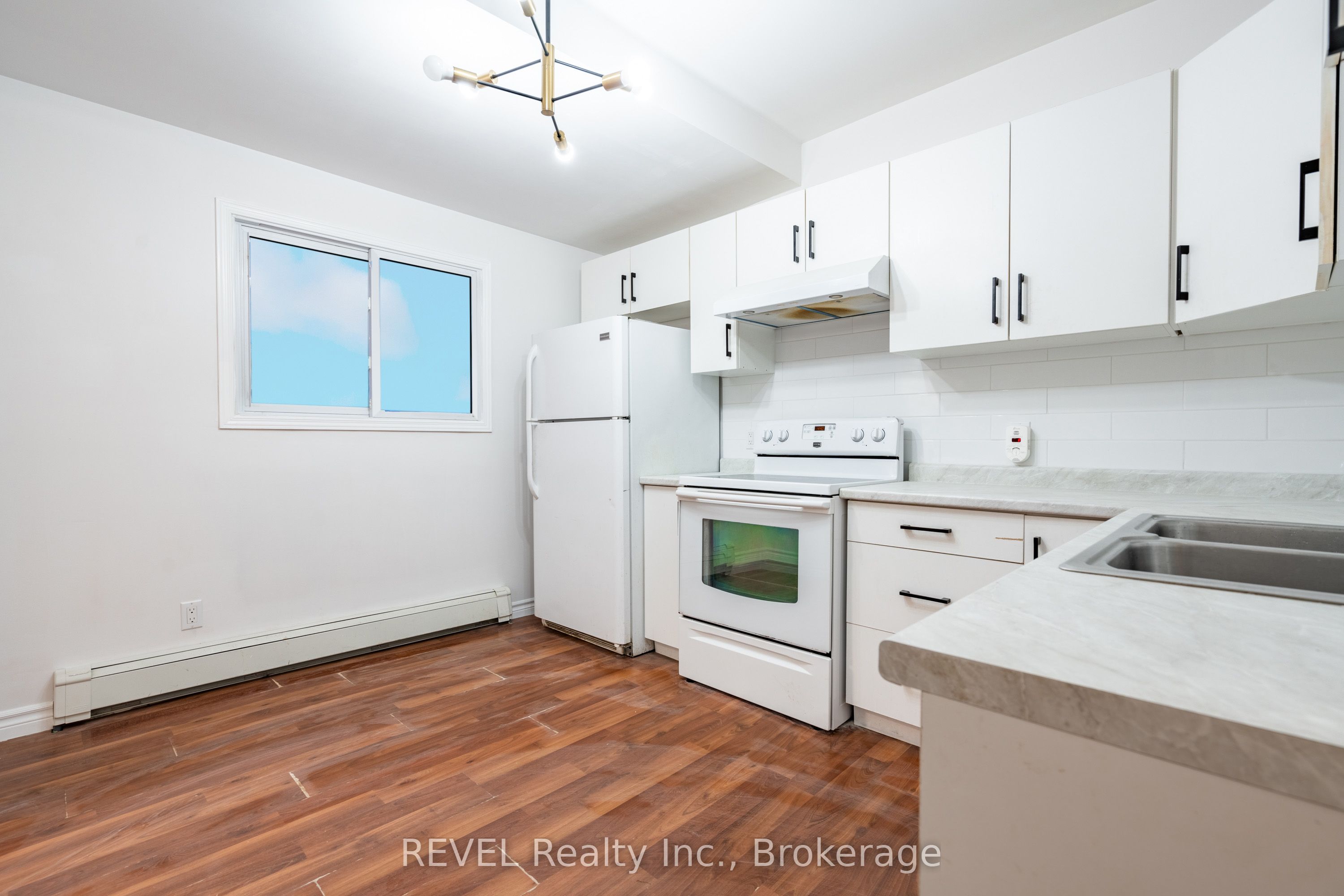 4762 Kincaid Place Main, Niagara Falls, ON L2E 1C5 photo 4