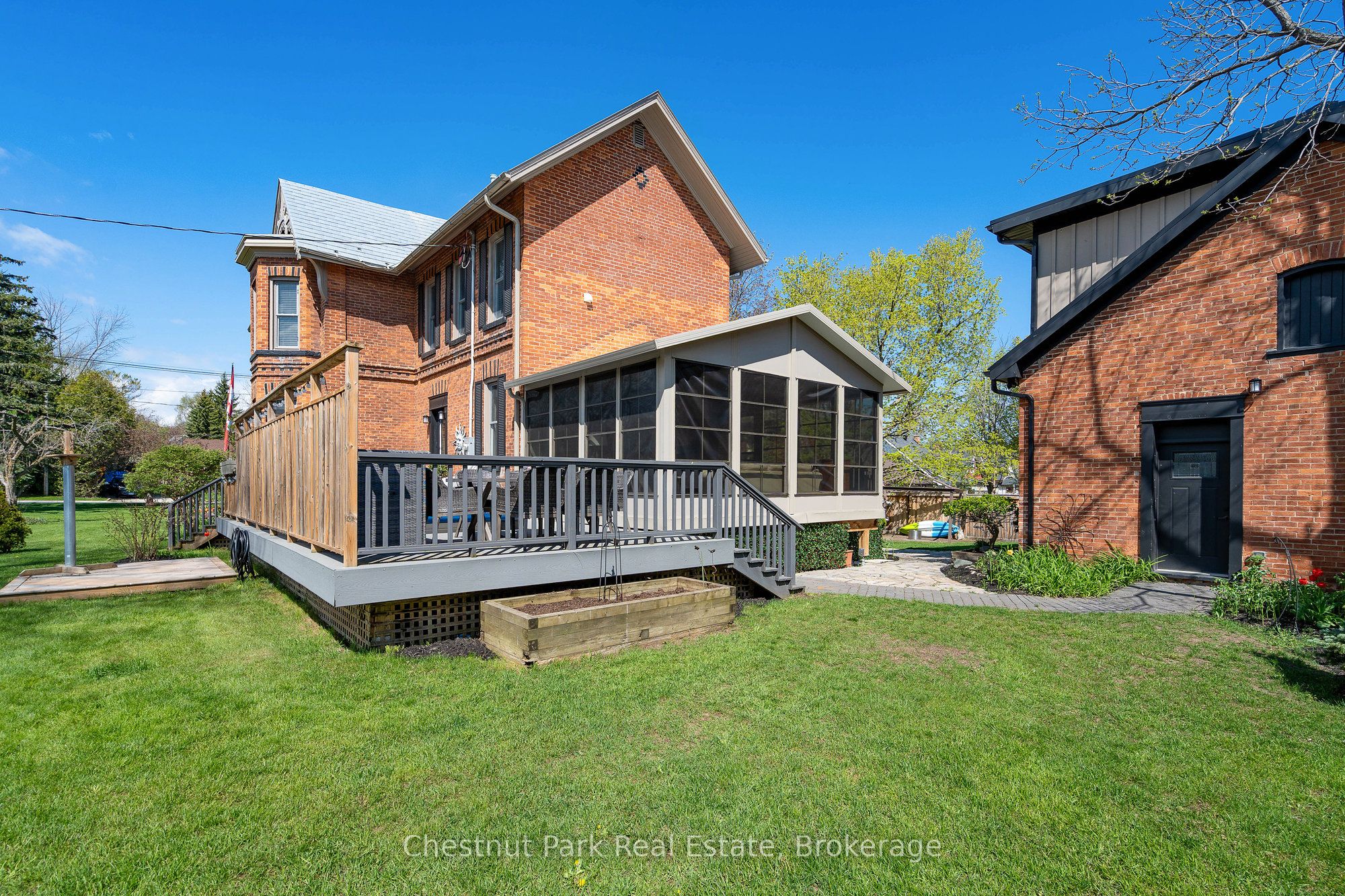 247 St Vincent Street, Meaford, ON N4L 1C1 photo 3