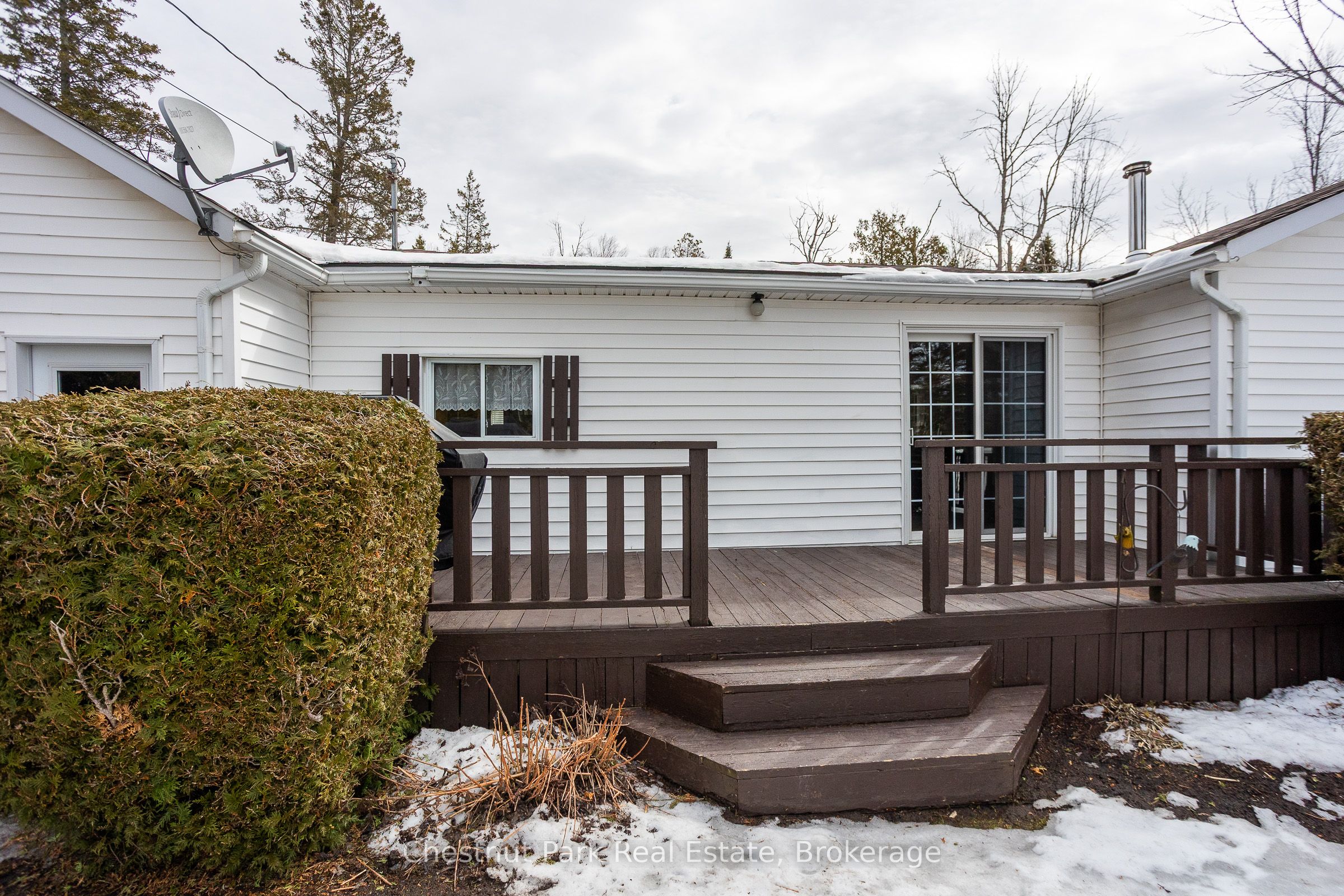 187 Warner Bay Road, Northern Bruce Peninsula, ON N0H 2R0 photo 2