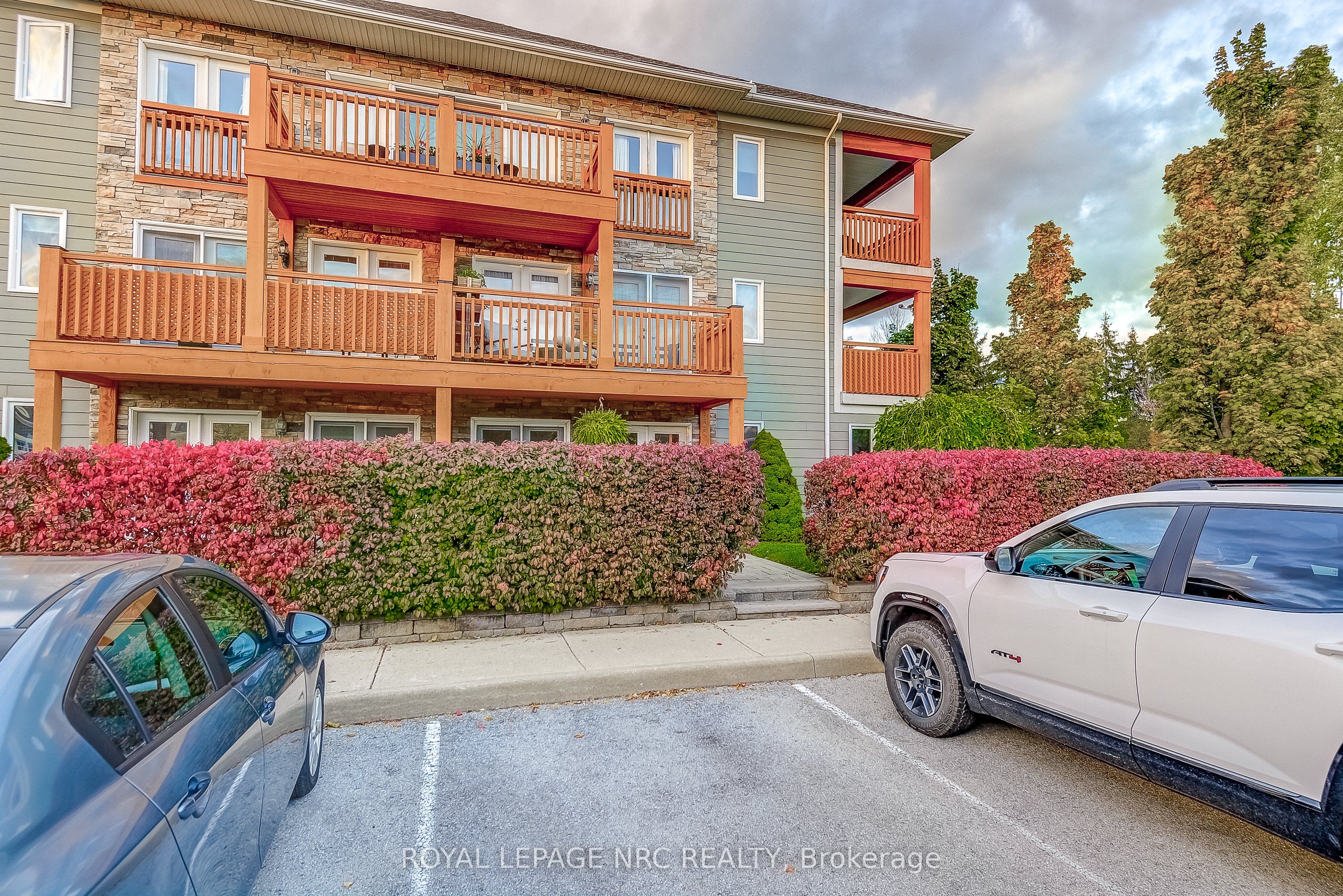 678 Line 2 Road 202, Niagara-on-the-Lake, ON L0S 1J0 photo 4