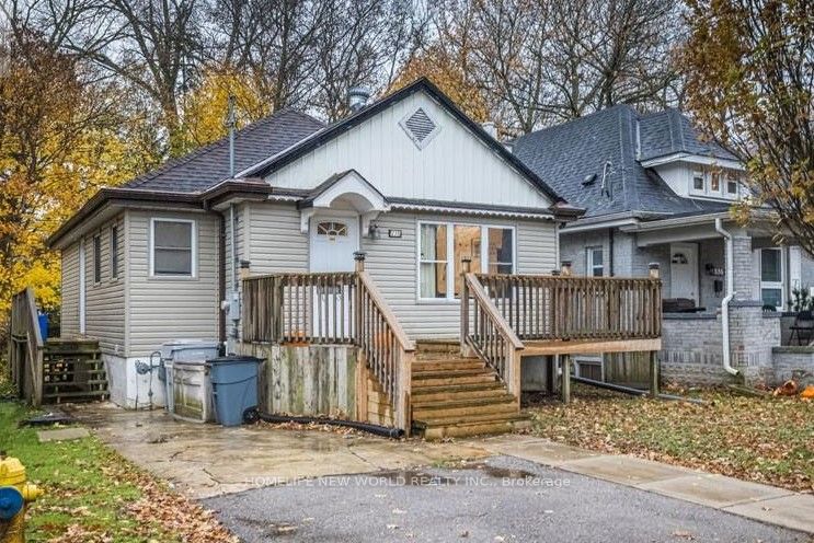 235 Bernard Avenue, London East, ON M2K 1Z4 photo 2