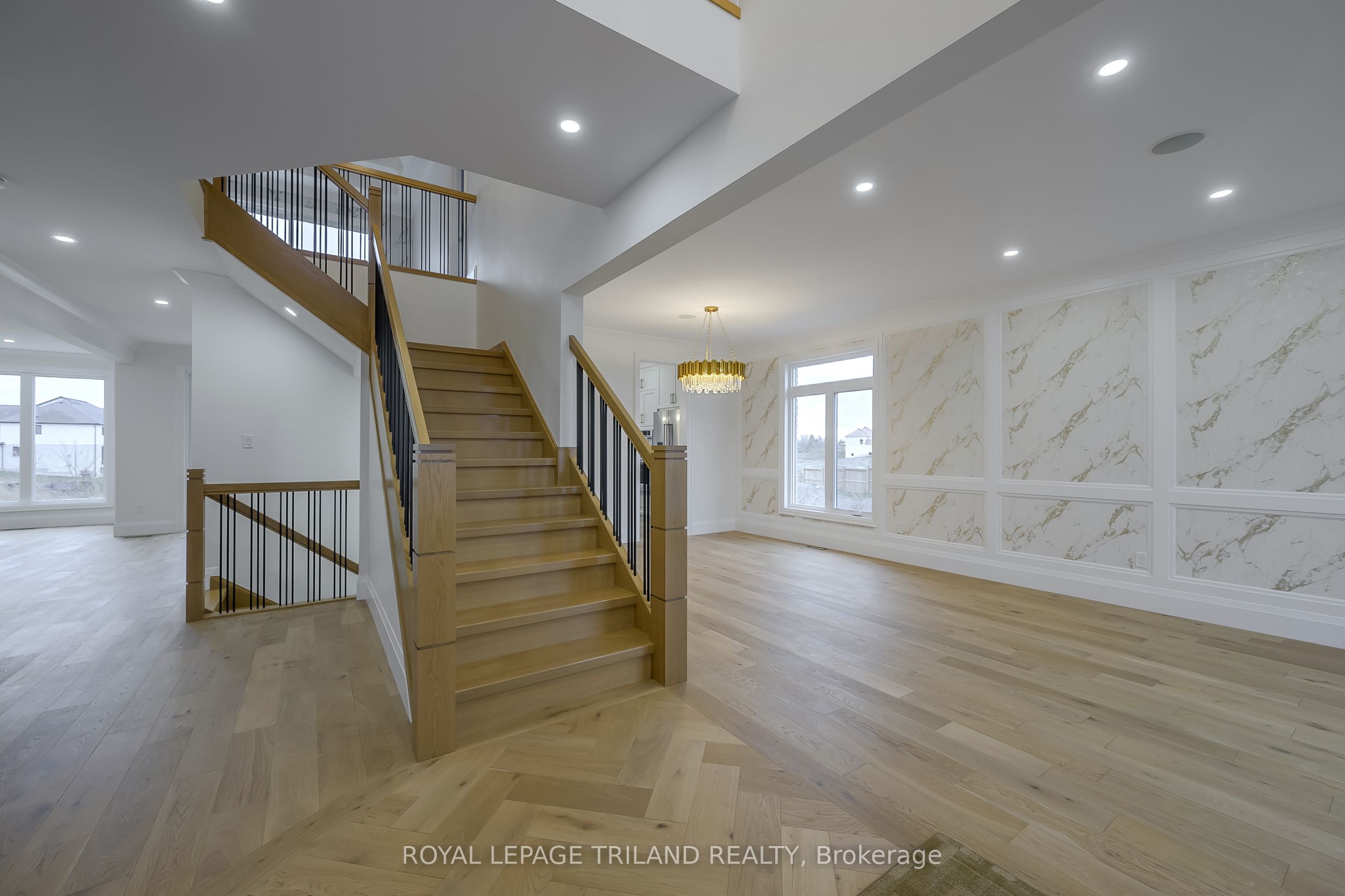 4038 AYRSHIRE Avenue, London South, ON N6P 0H7 photo 4
