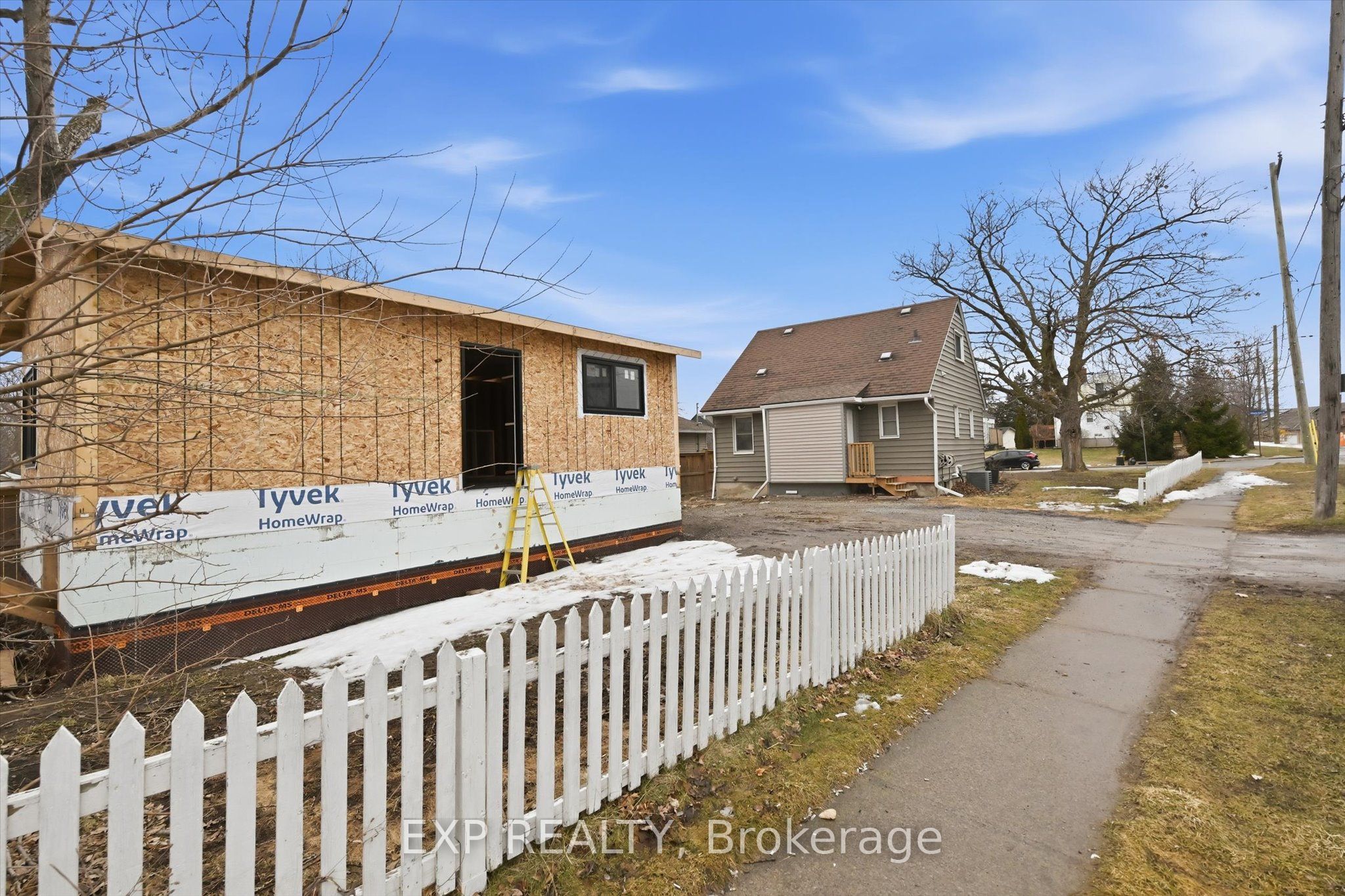 70 Whyte Avenue N, Thorold, ON L2V 2T7 photo 5