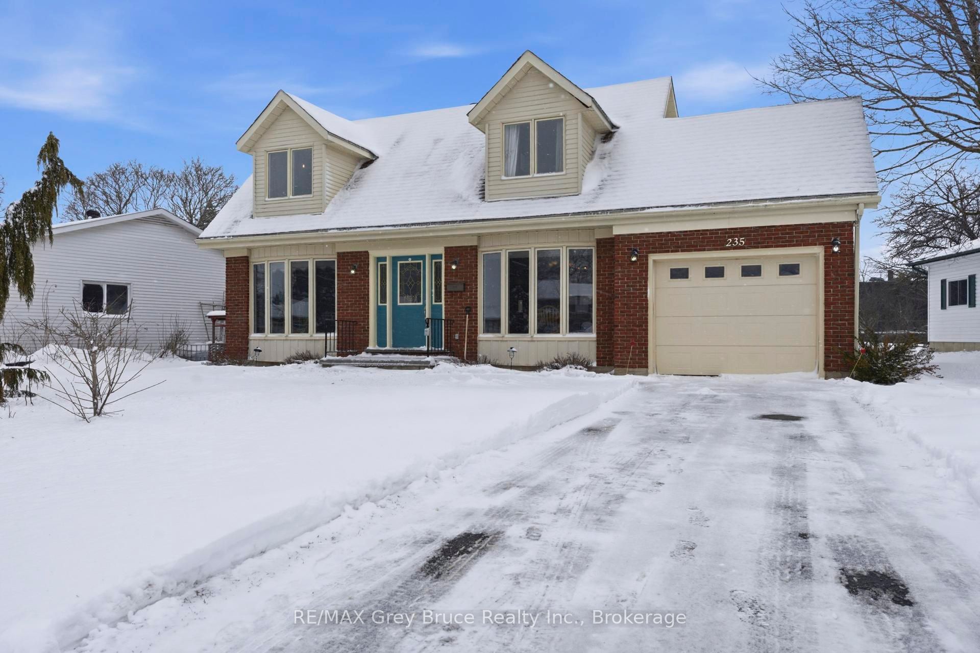 235 5th Avenue, Hanover, ON N4N 2C3 photo 2