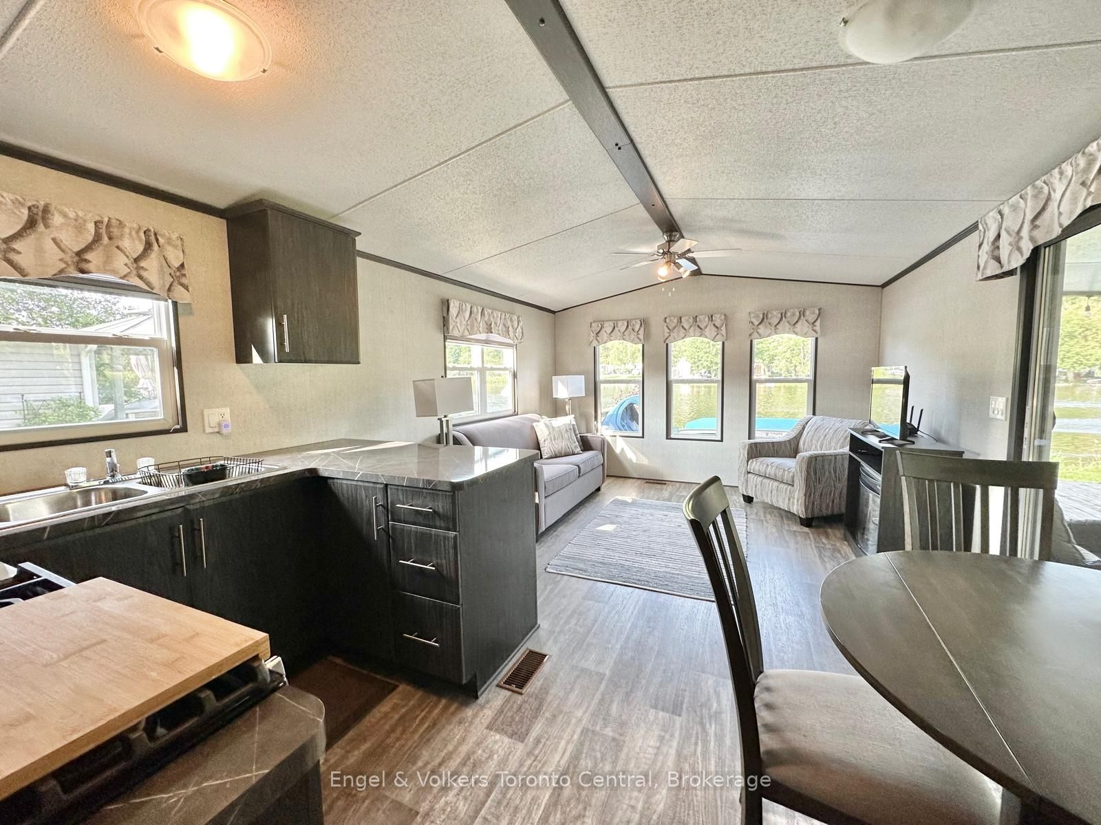 7489 SIDEROAD 5 E B8, Wellington North, ON N0G 2L0 photo 5