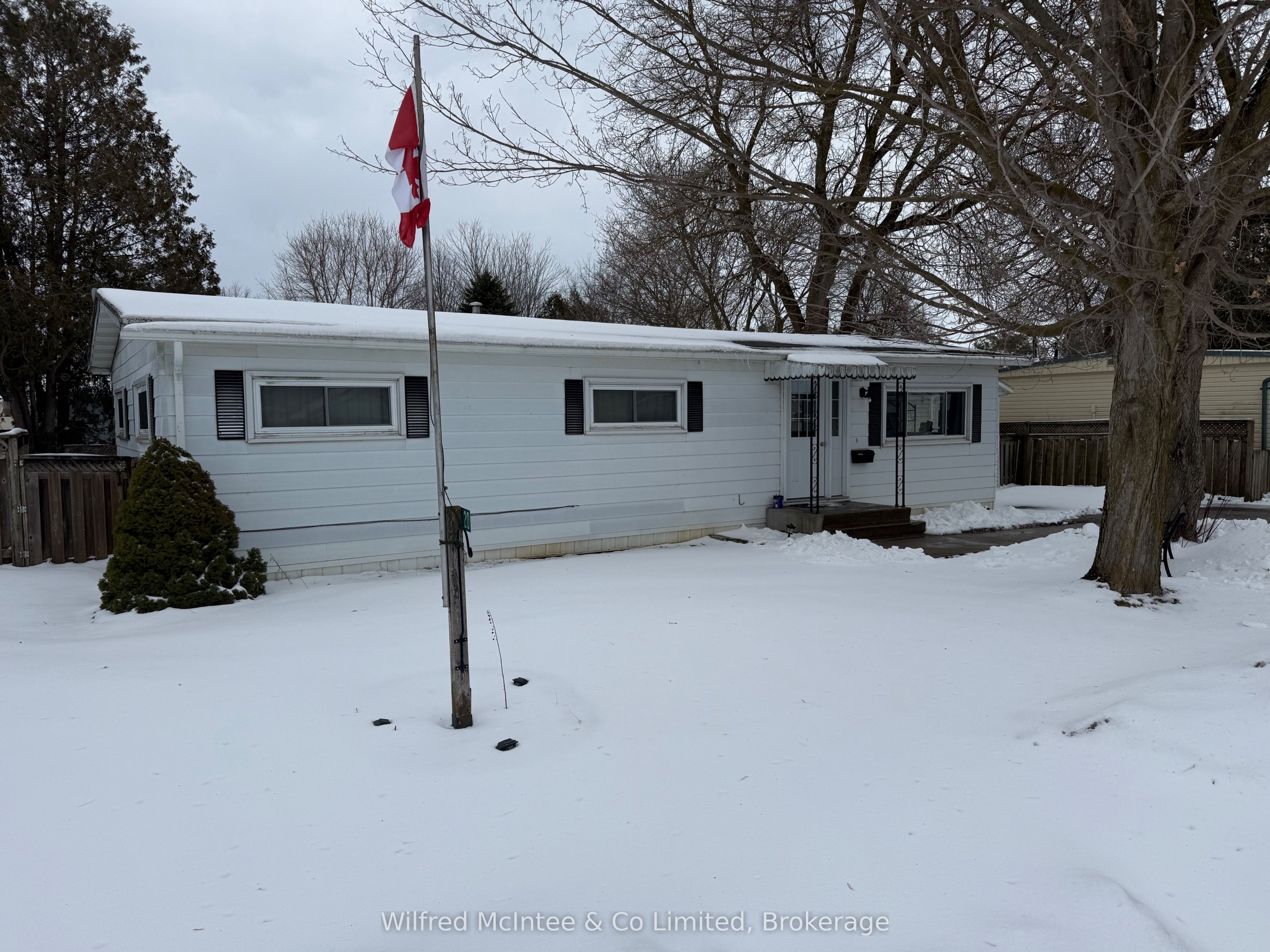 20 Cardinal Street, Brockton, ON N0G 2V0