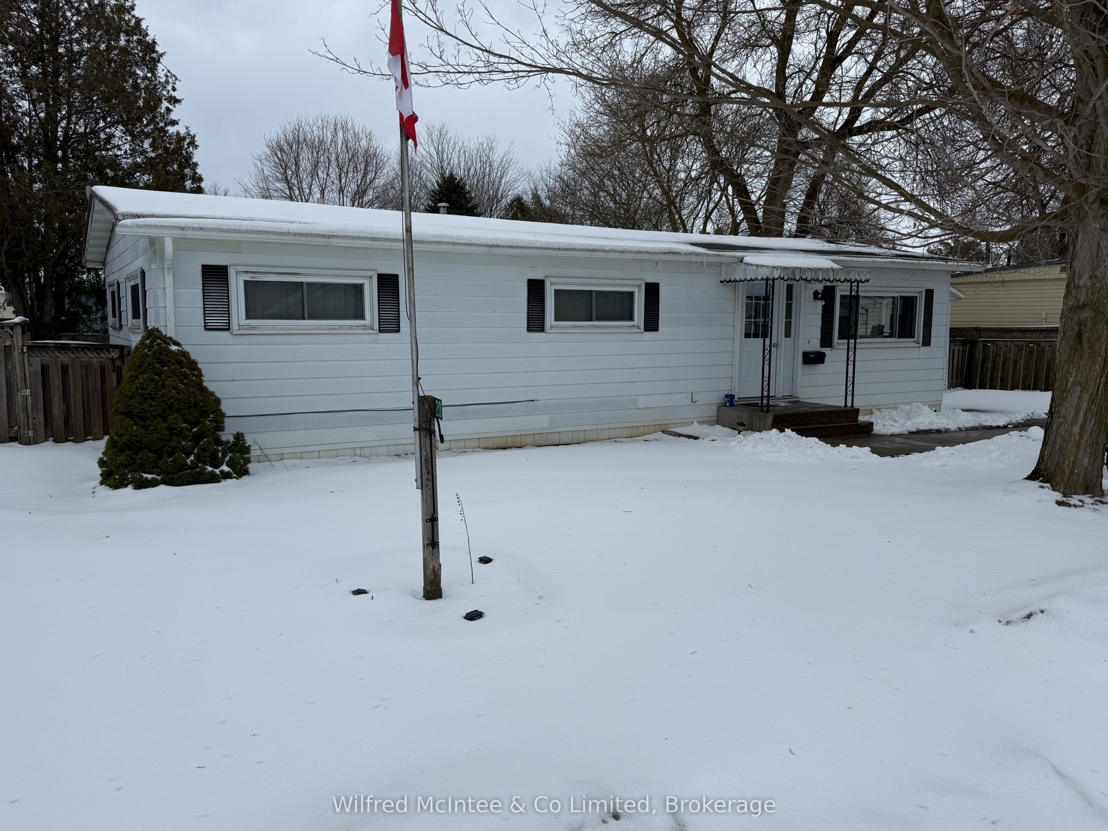 20 Cardinal Street, Brockton, ON N0G 2V0 photo 2
