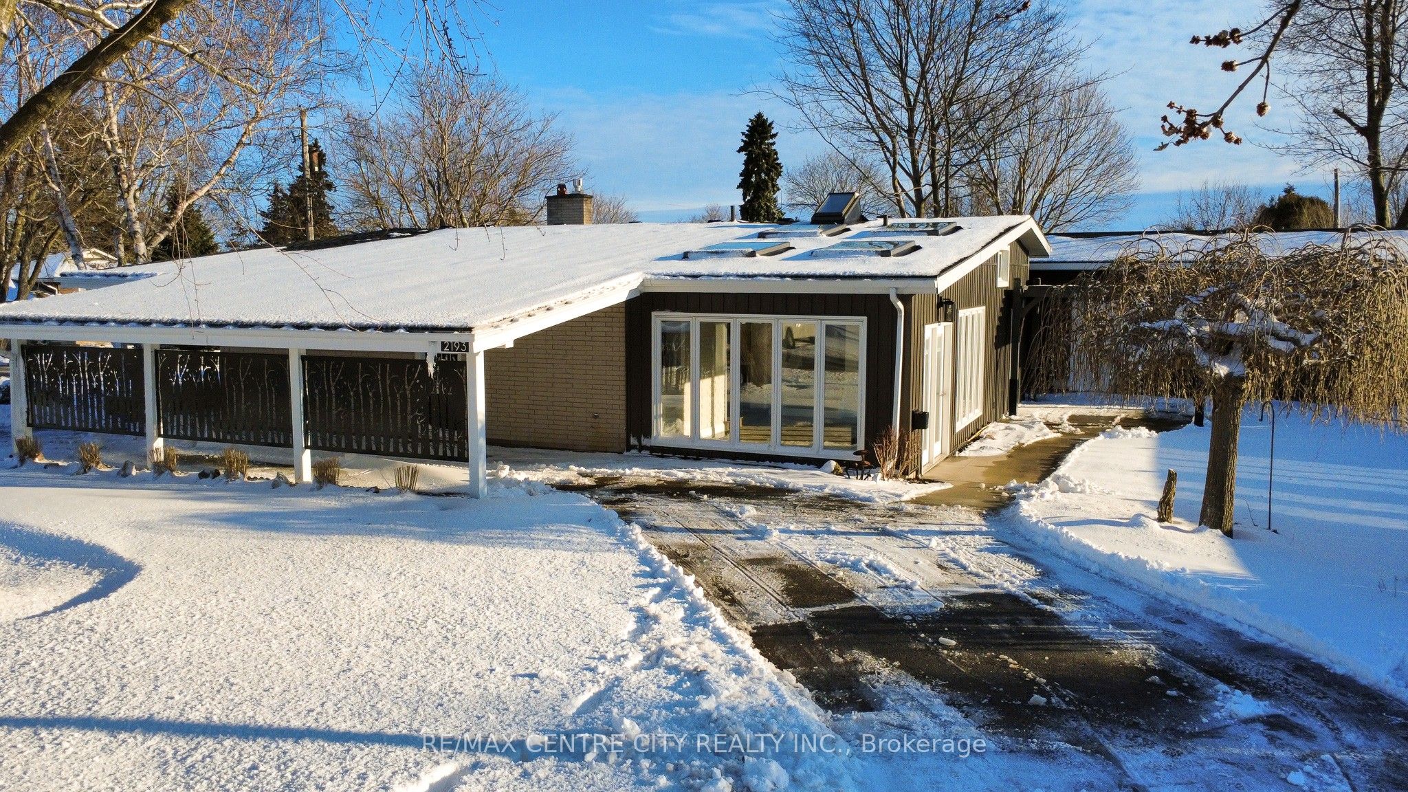 2193 Miller Avenue, Perth East, ON N0B 2P0 photo 3