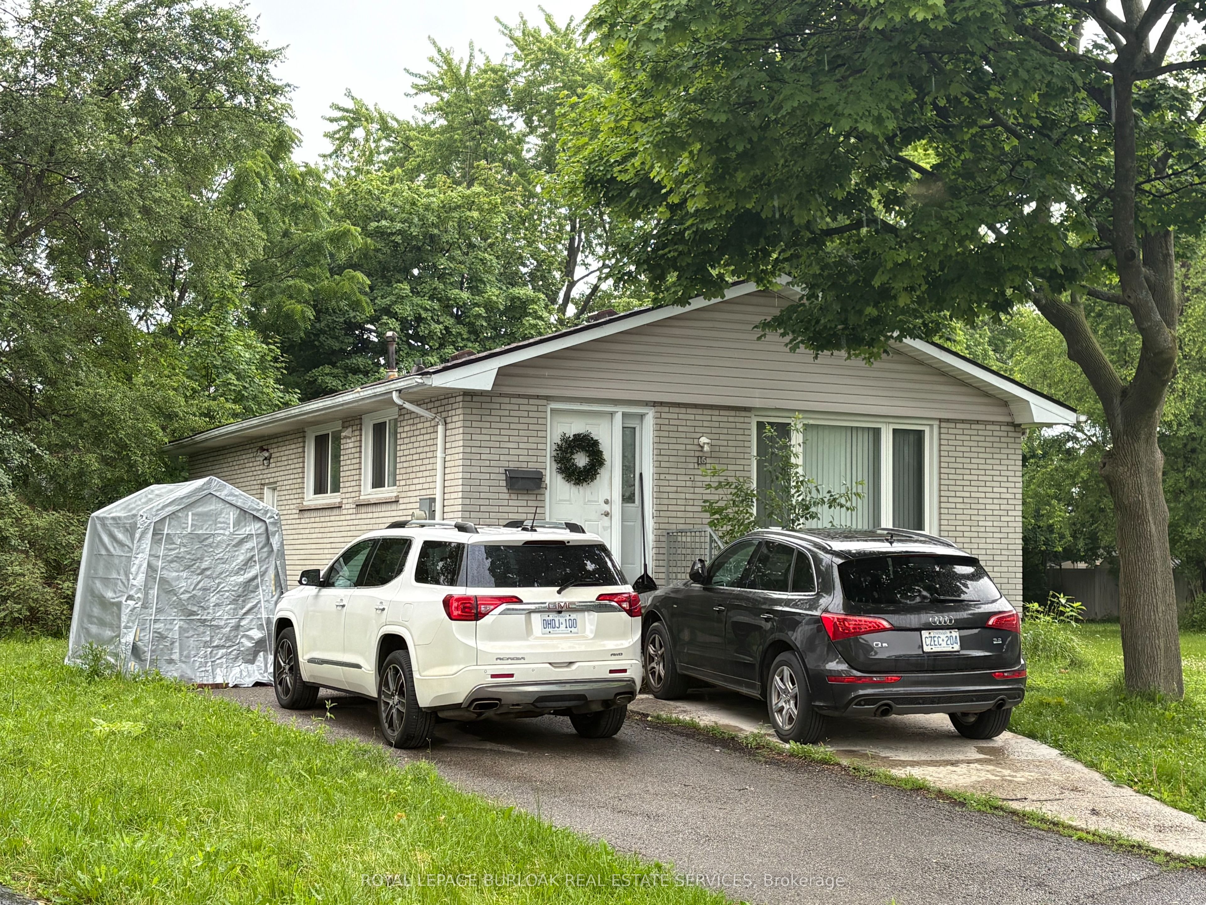 15 Michael Avenue Lower, Hamilton, ON L8T 2Y2 photo 2