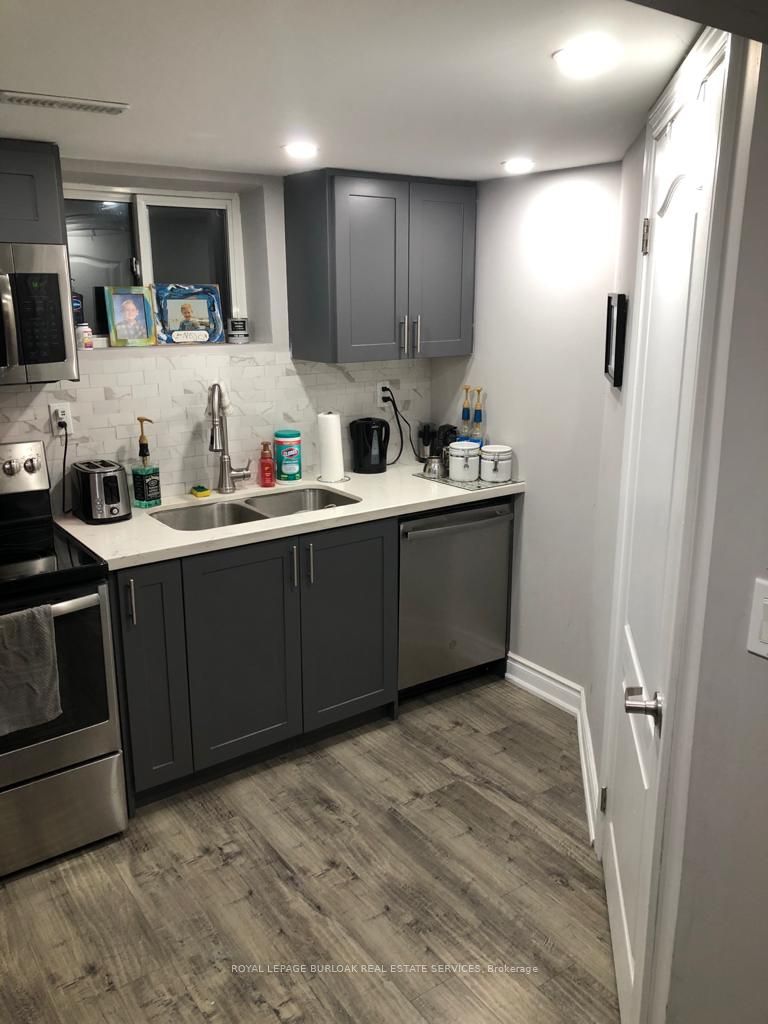 15 Michael Avenue Lower, Hamilton, ON L8T 2Y2 photo 5