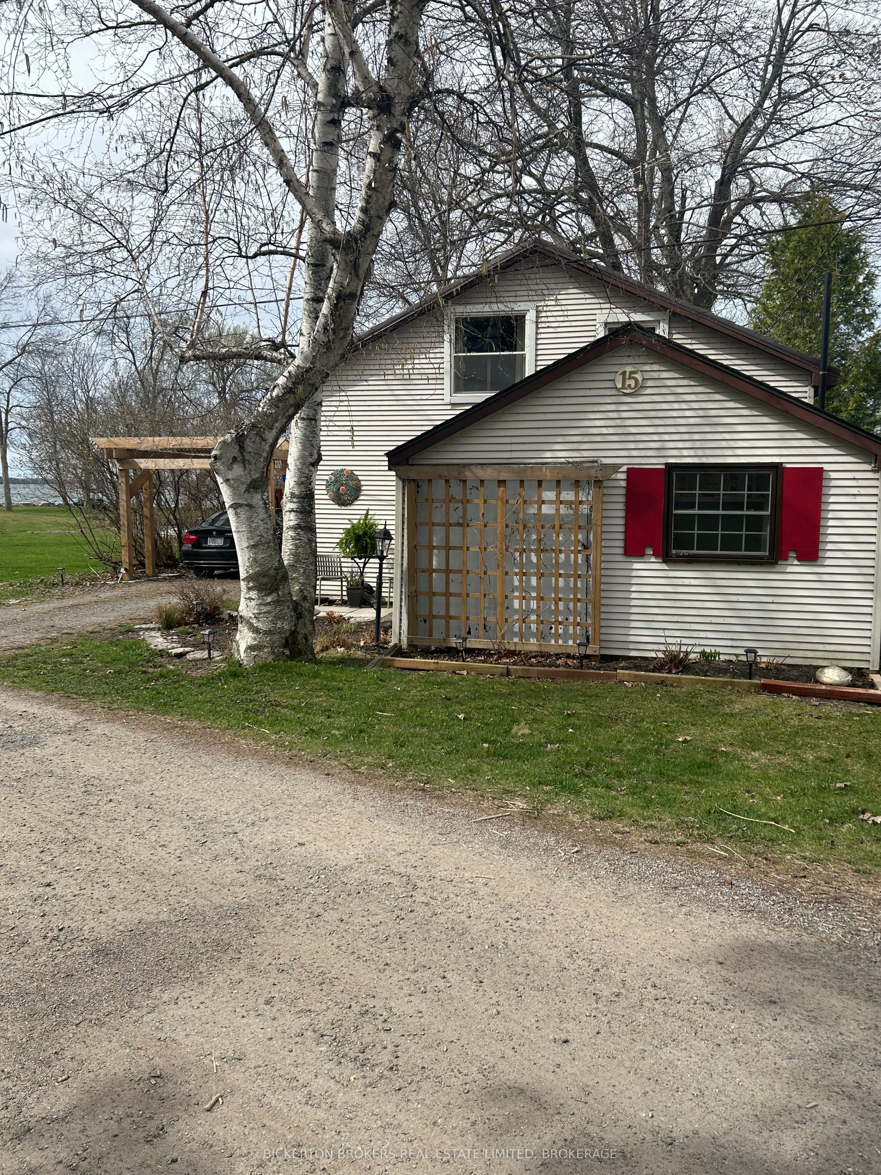 15 Sturtivans Lane, Front of Leeds & Seeleys Bay, ON K7G 2V4 photo 2