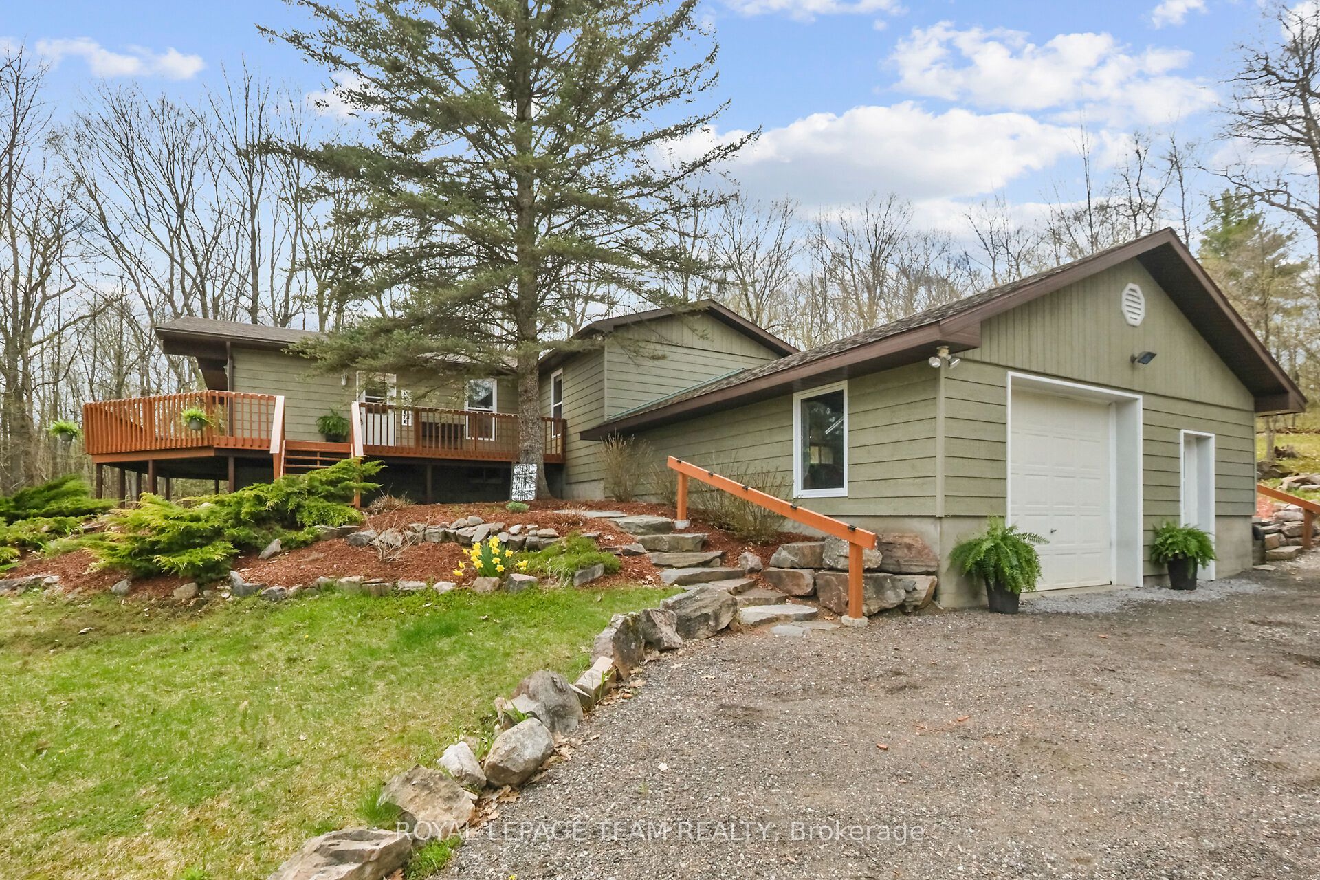 371 Kennedy Road, Greater Madawaska, ON K0J 1H0 photo 3