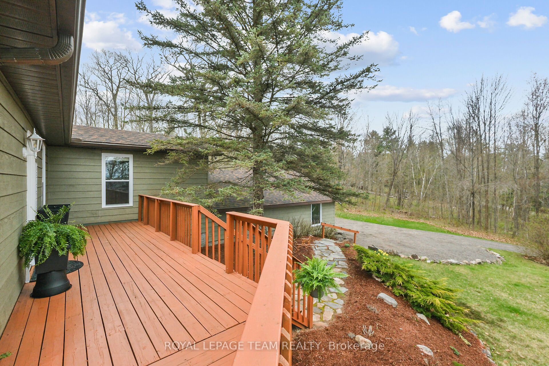 371 Kennedy Road, Greater Madawaska, ON K0J 1H0 photo 5