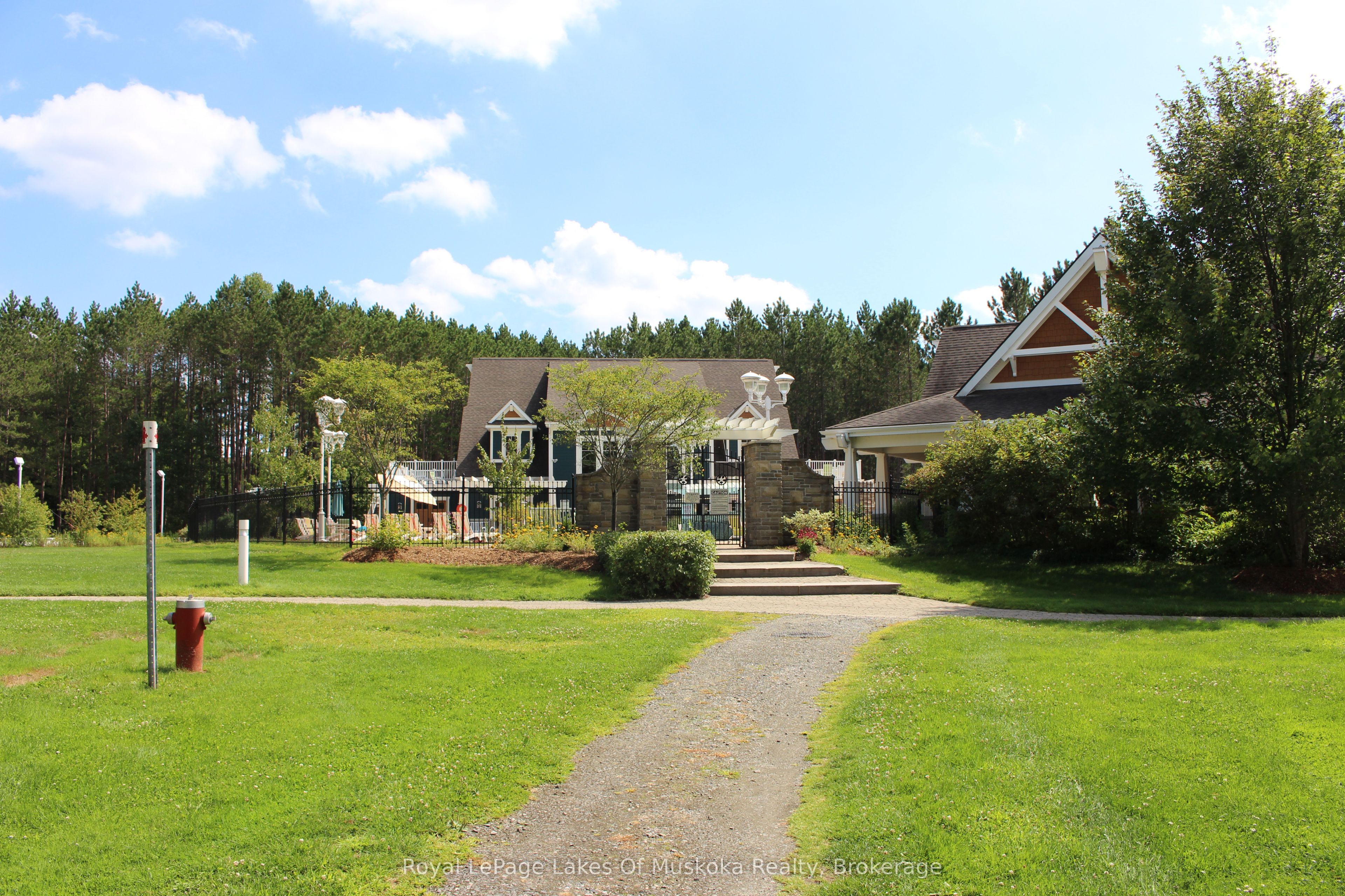 1020 Birch Glen Road V1, W1, Lake of Bays, ON P0B 1A0 photo 4