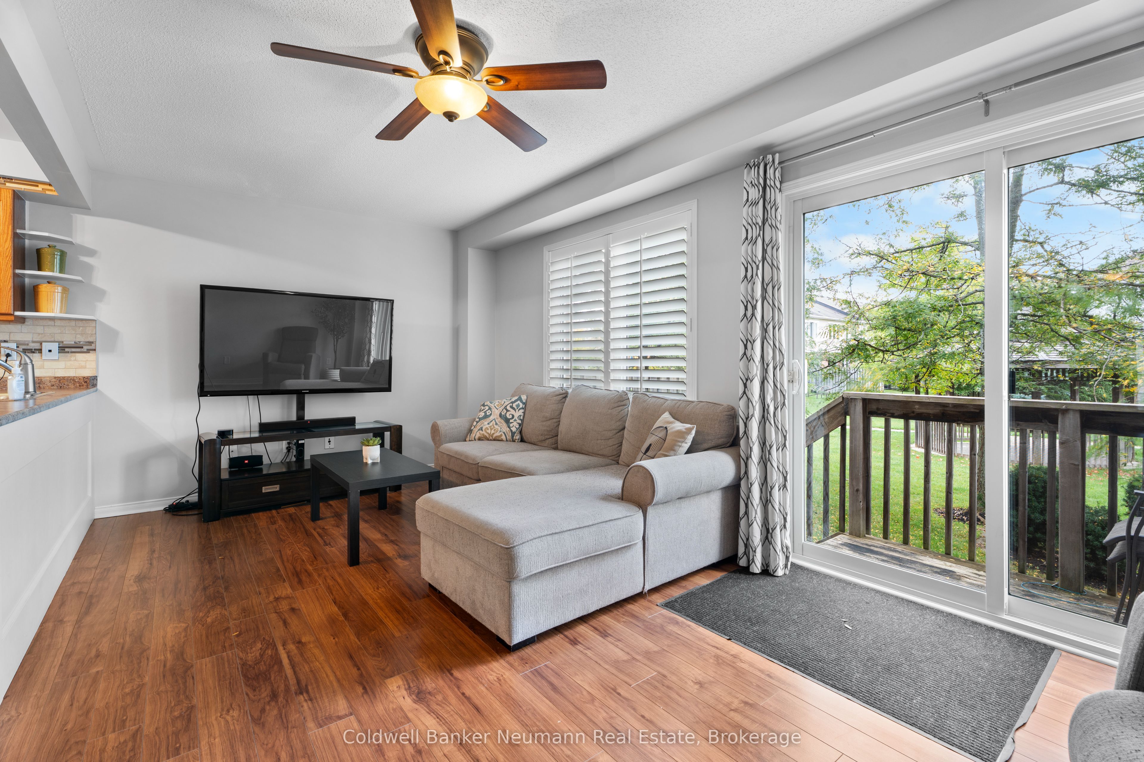 1035 Victoria Road S 71, Guelph, ON N1L 0H5