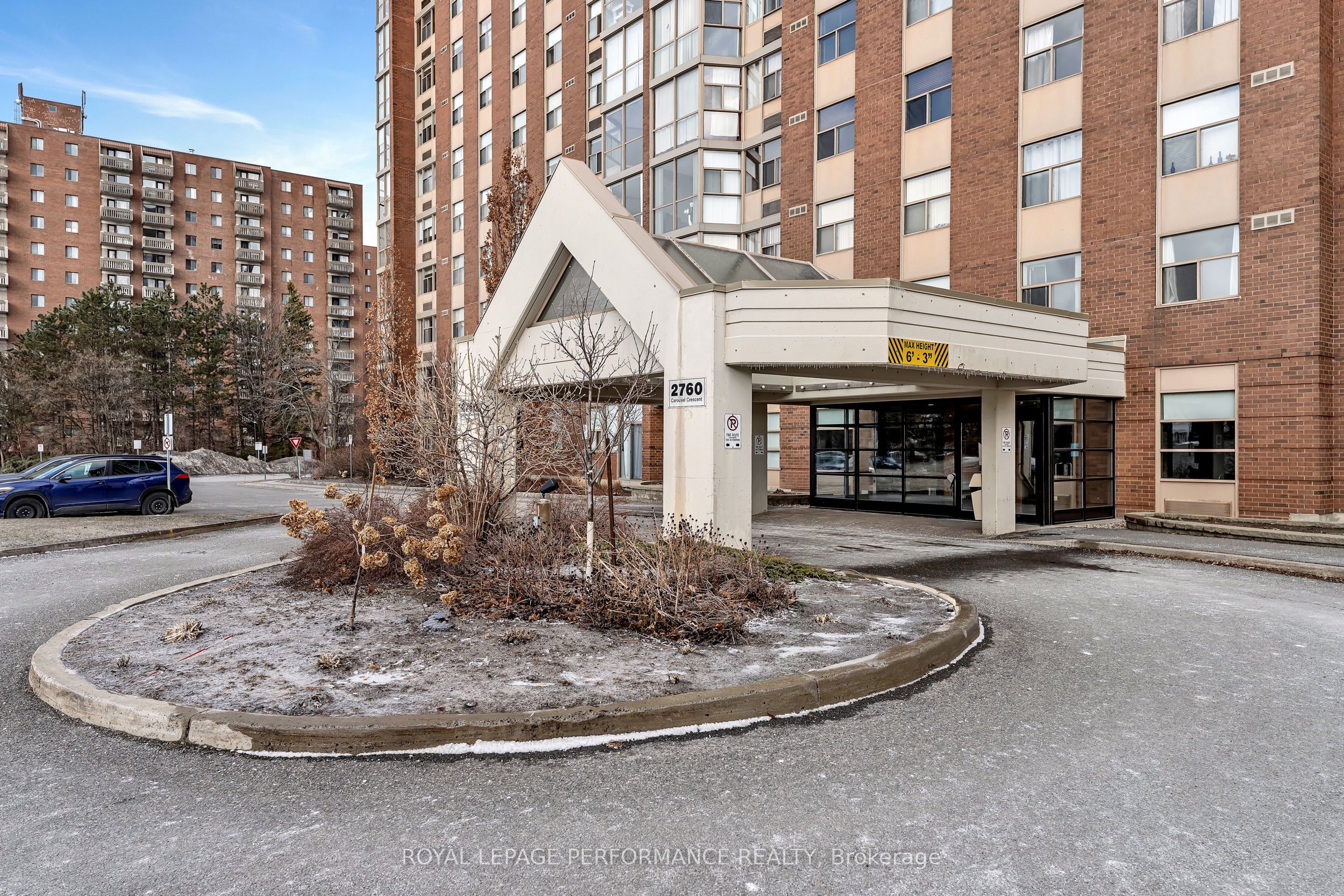 2760 Carousel Crescent 1512, Blossom Park - Airport and Area, ON K1T 2N4 photo 3