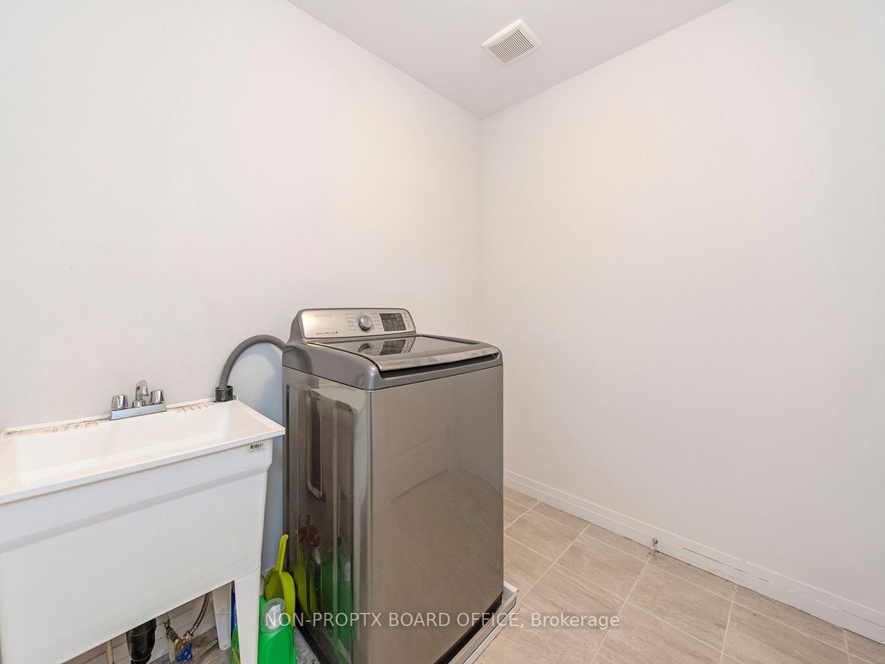 4076 Healing Street, Lincoln, ON L3J 0S4 photo 5