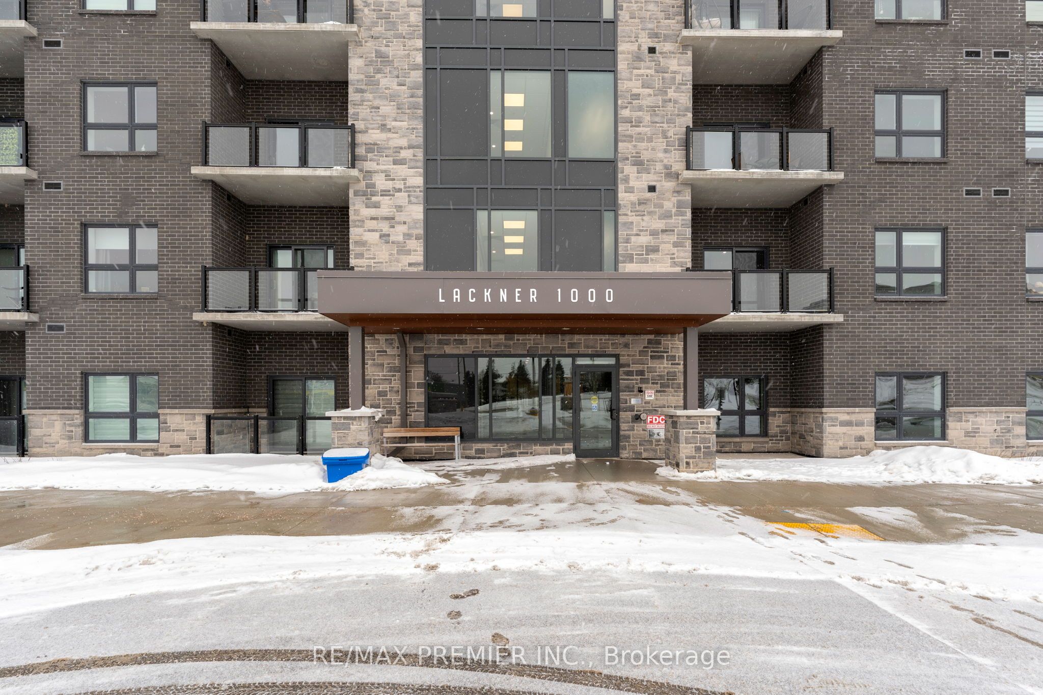 1000 Lackner Place 215, Kitchener, ON N2A 0L9 photo 2