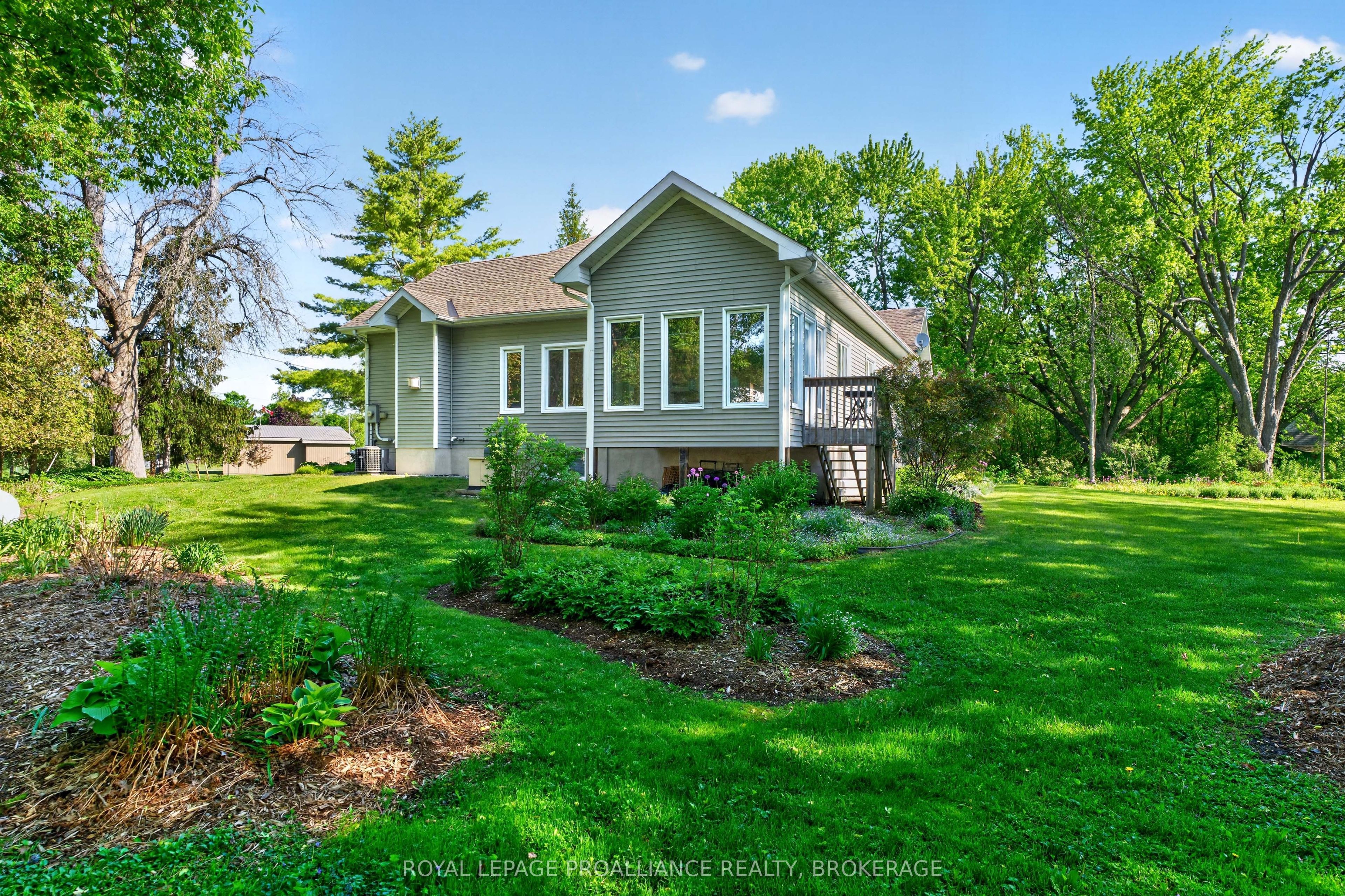 25 George Street E, Westport, ON K0G 1X0 photo 4