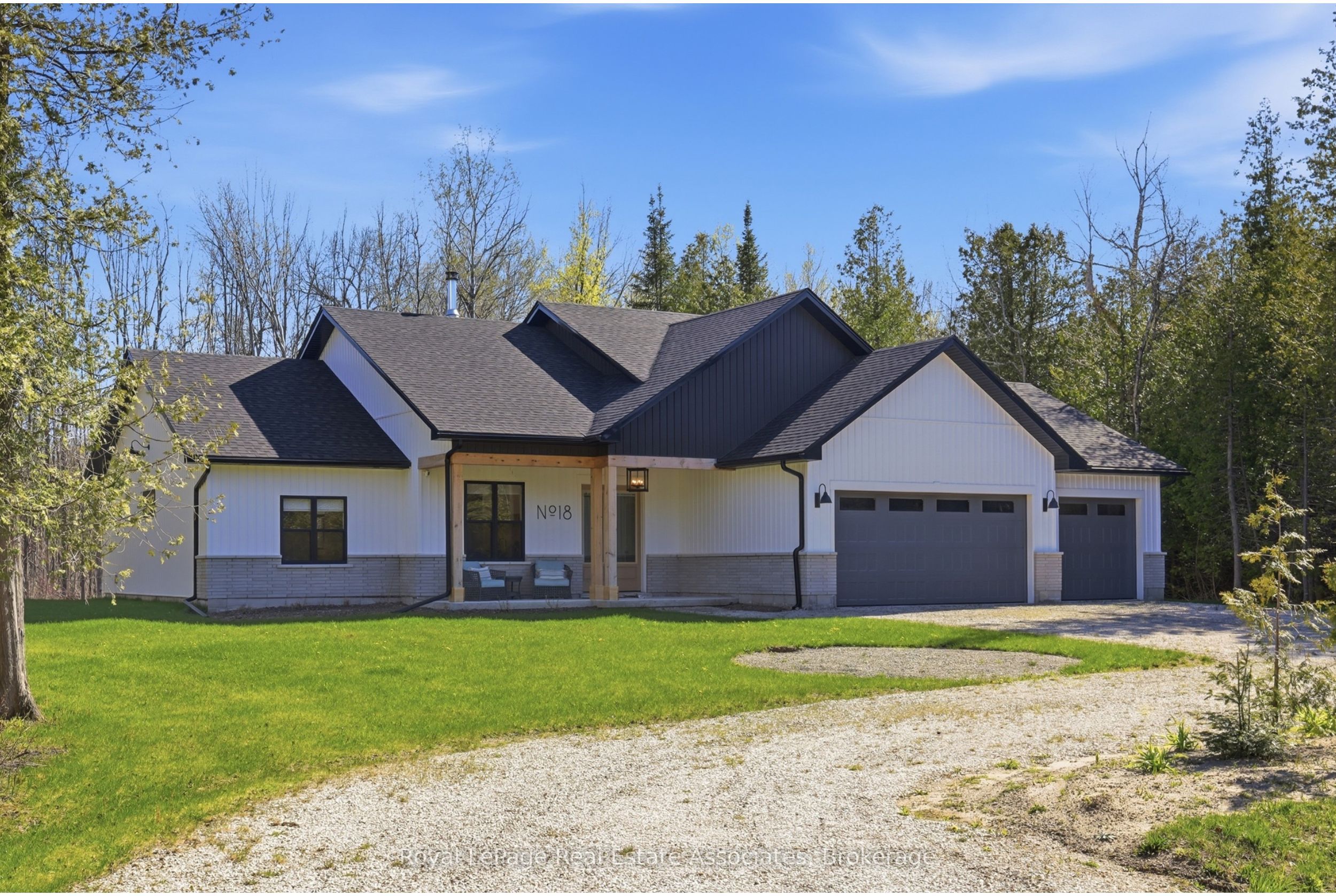 18 Tamarac Road, South Bruce Peninsula, ON N0H 2T0 photo 2