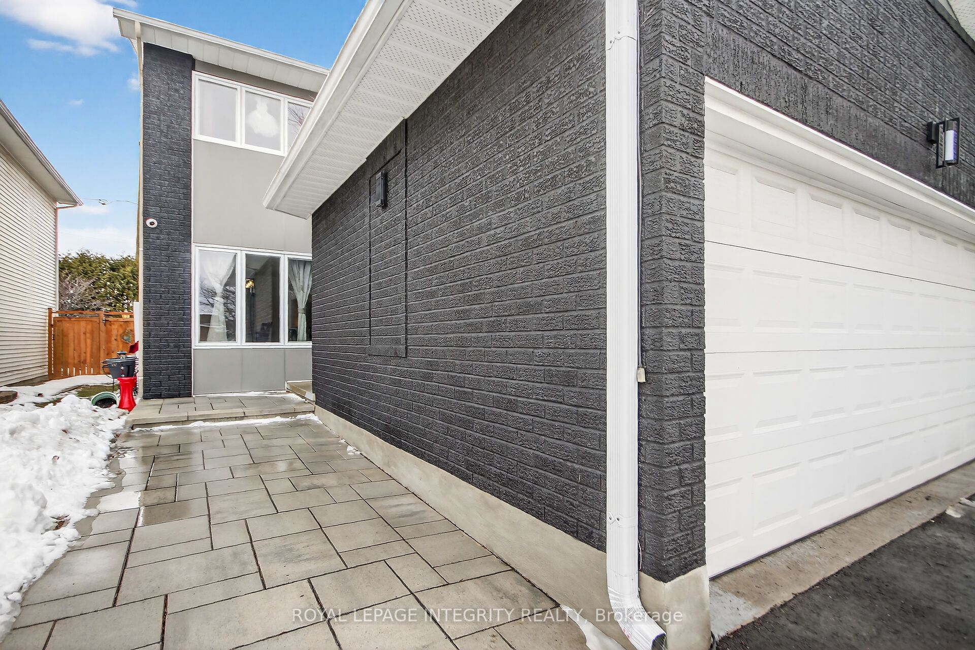 2092 Legrand Crescent, Orleans - Cumberland and Area, ON K1E 3T6 photo 4