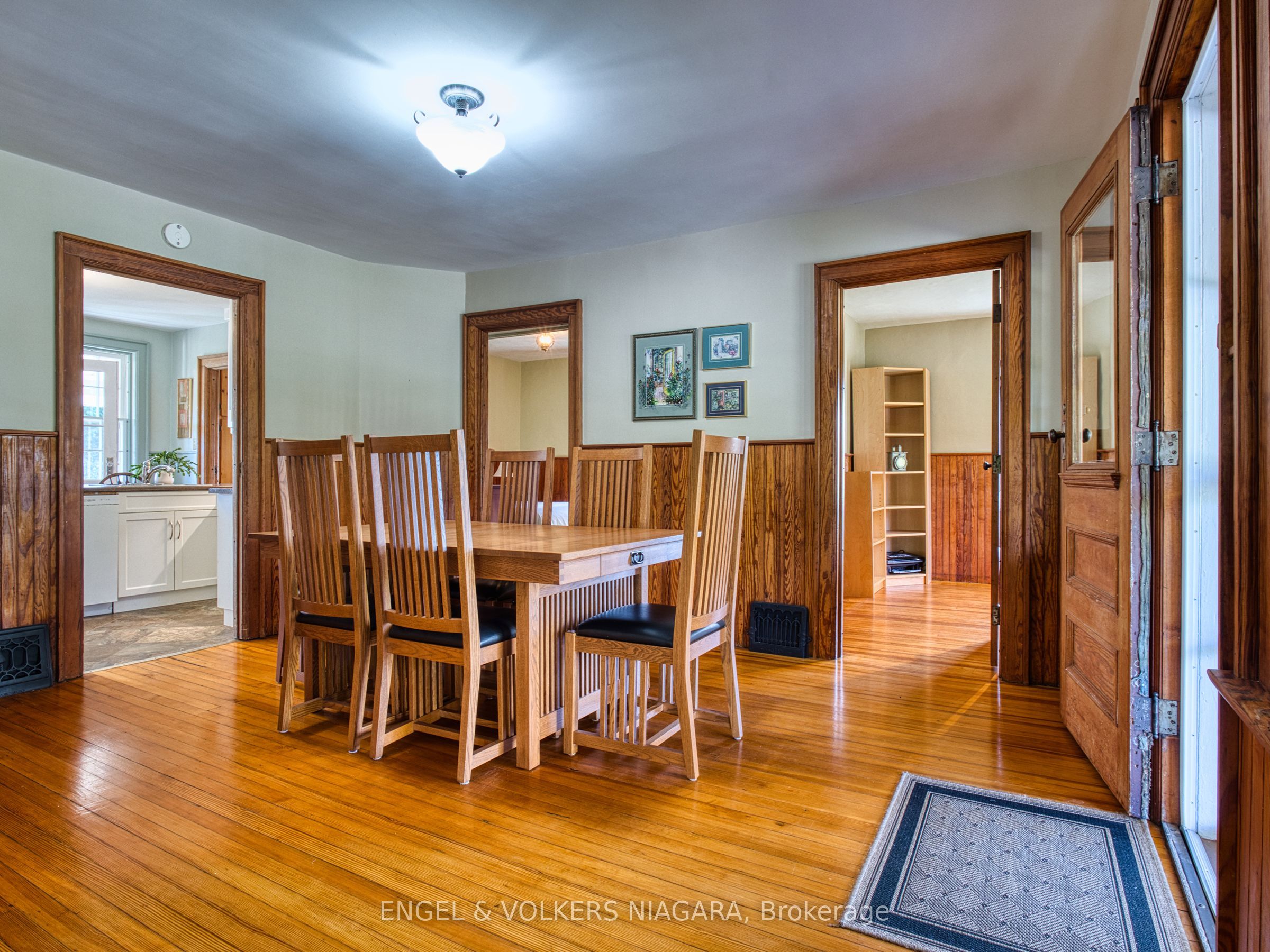 1577 Line 6 Road, Niagara-on-the-Lake, ON L0S 1J0 photo 4